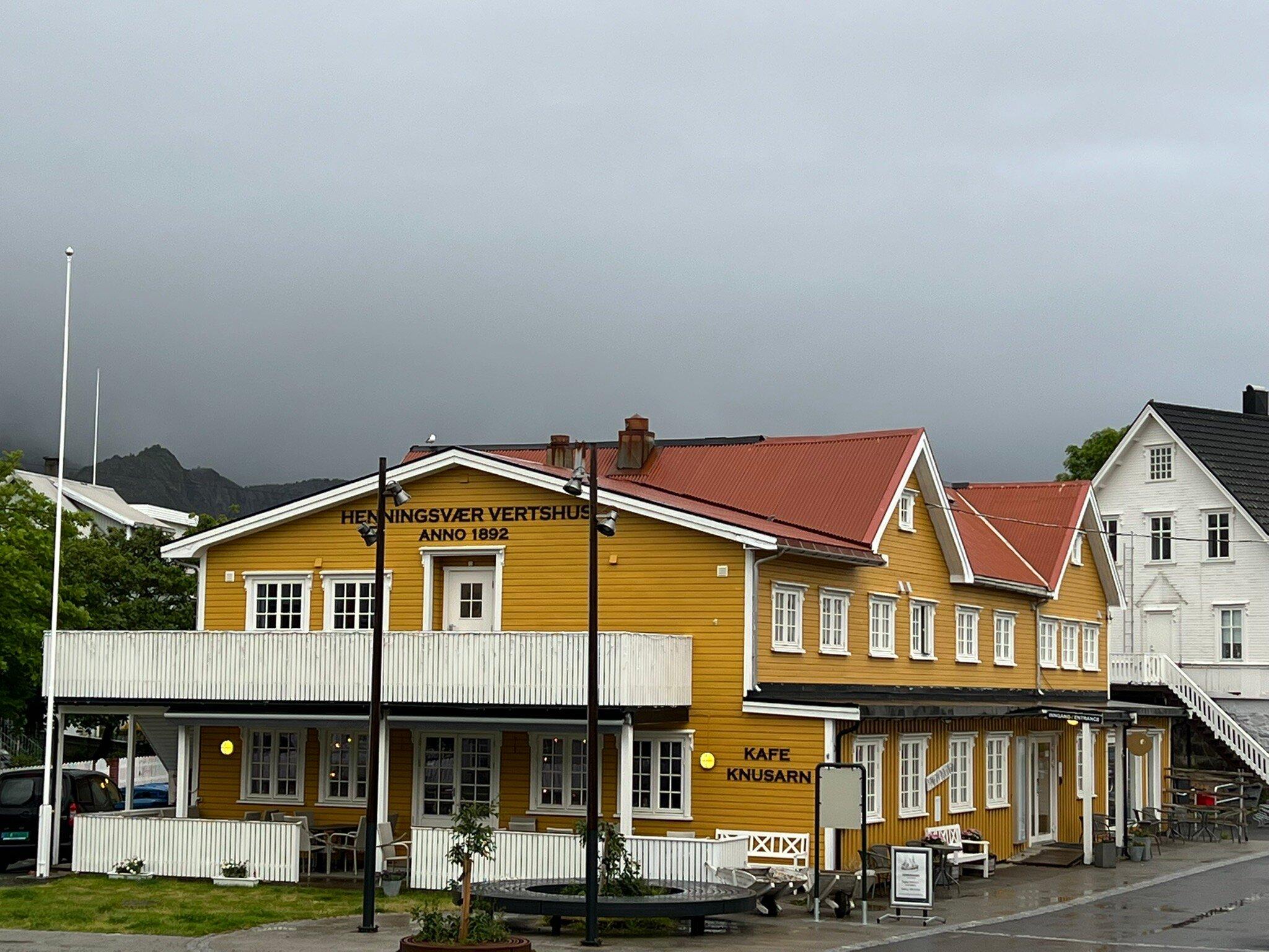 Henningsvær Guesthouse