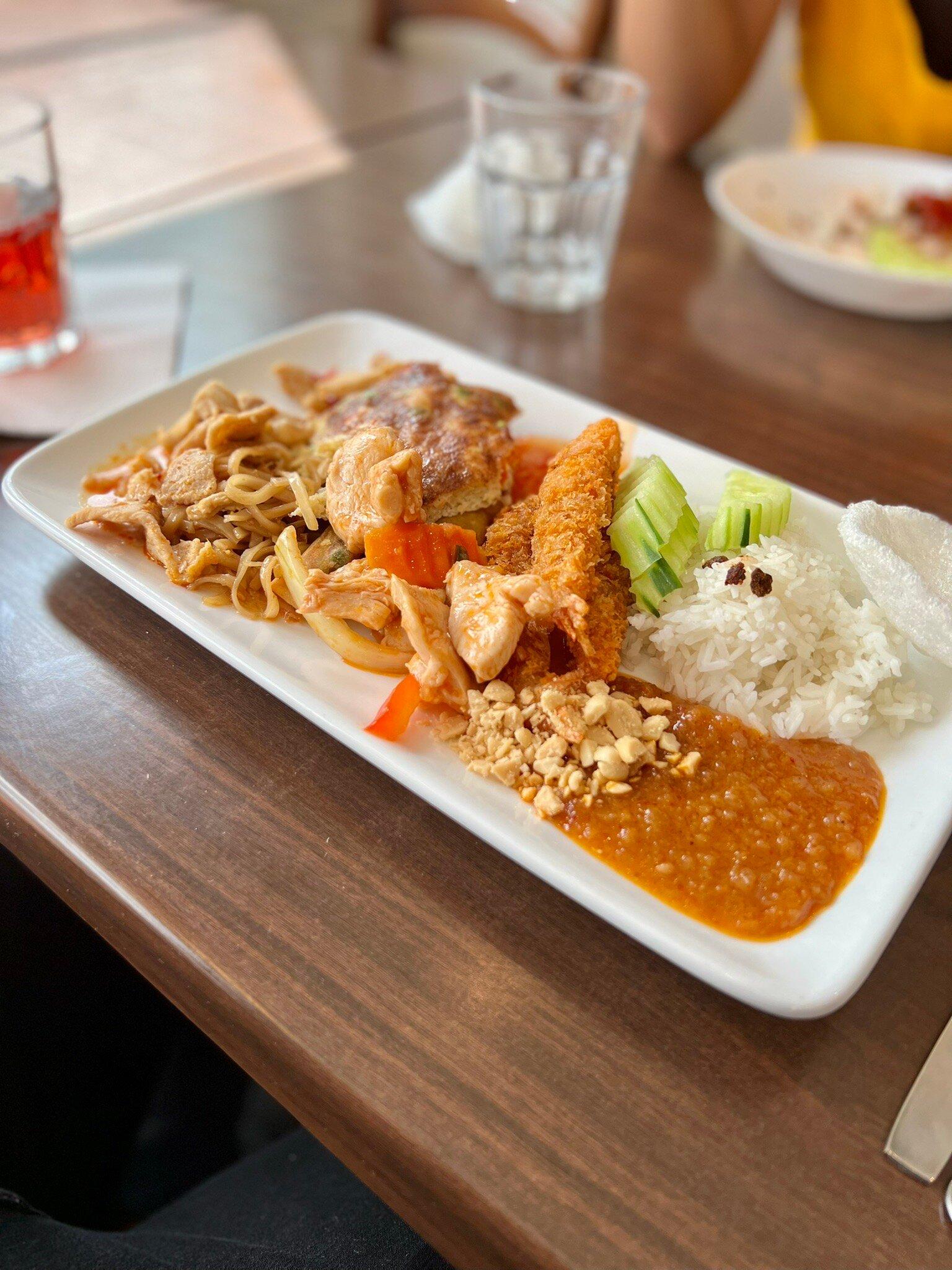 Sukhothai Thairestaurang