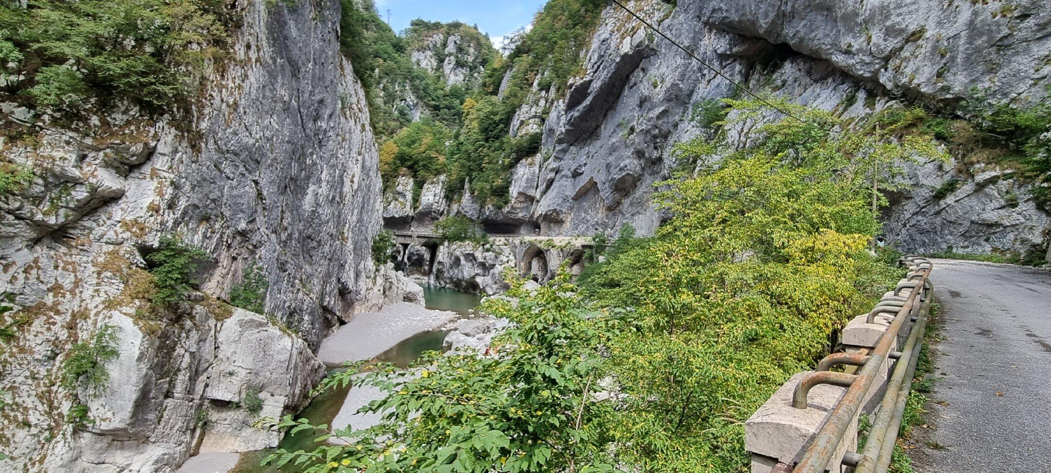 Sentiero n. 997 - Ponte Antoi – Molassa