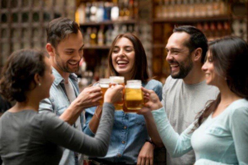 Santa Monica Bar & Club Crawl