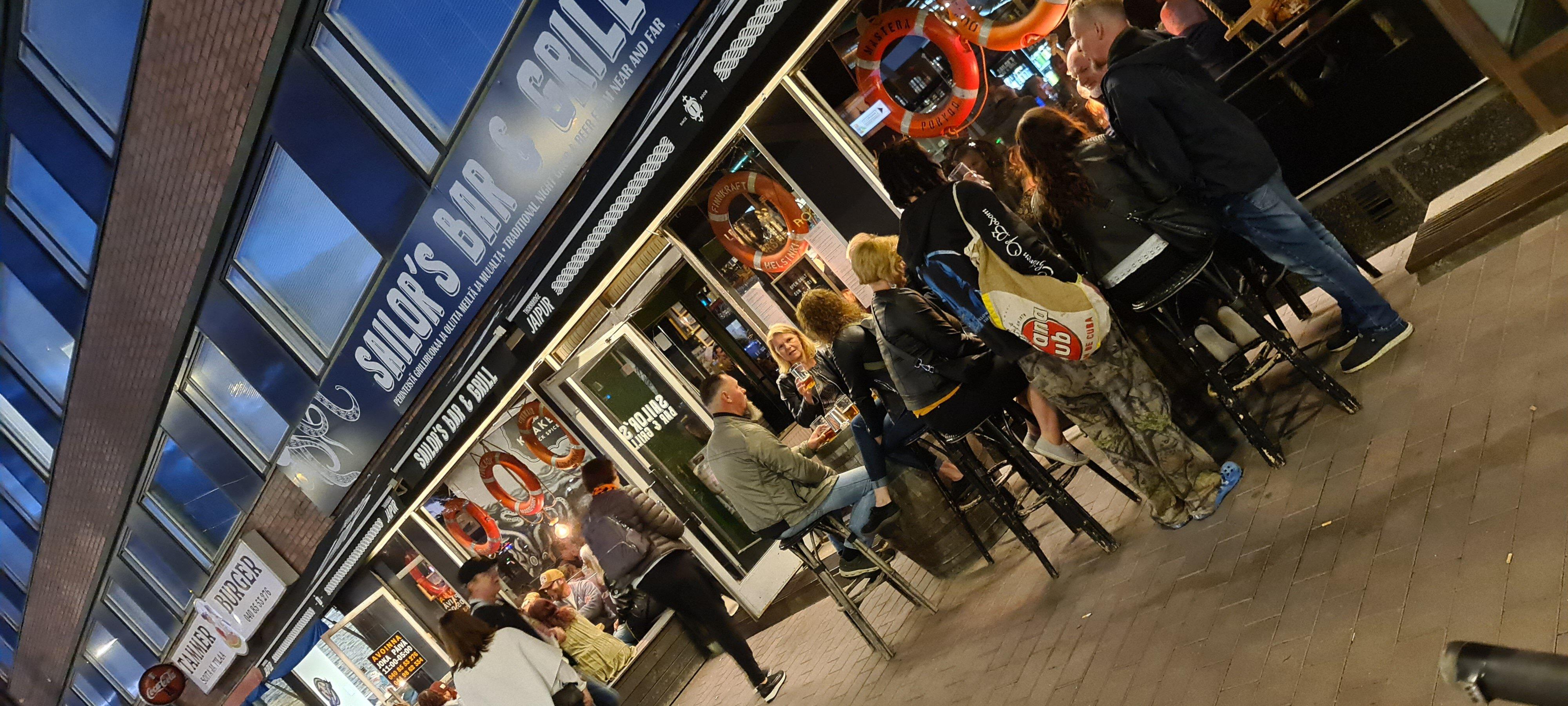 Sailor's Bar & Grill