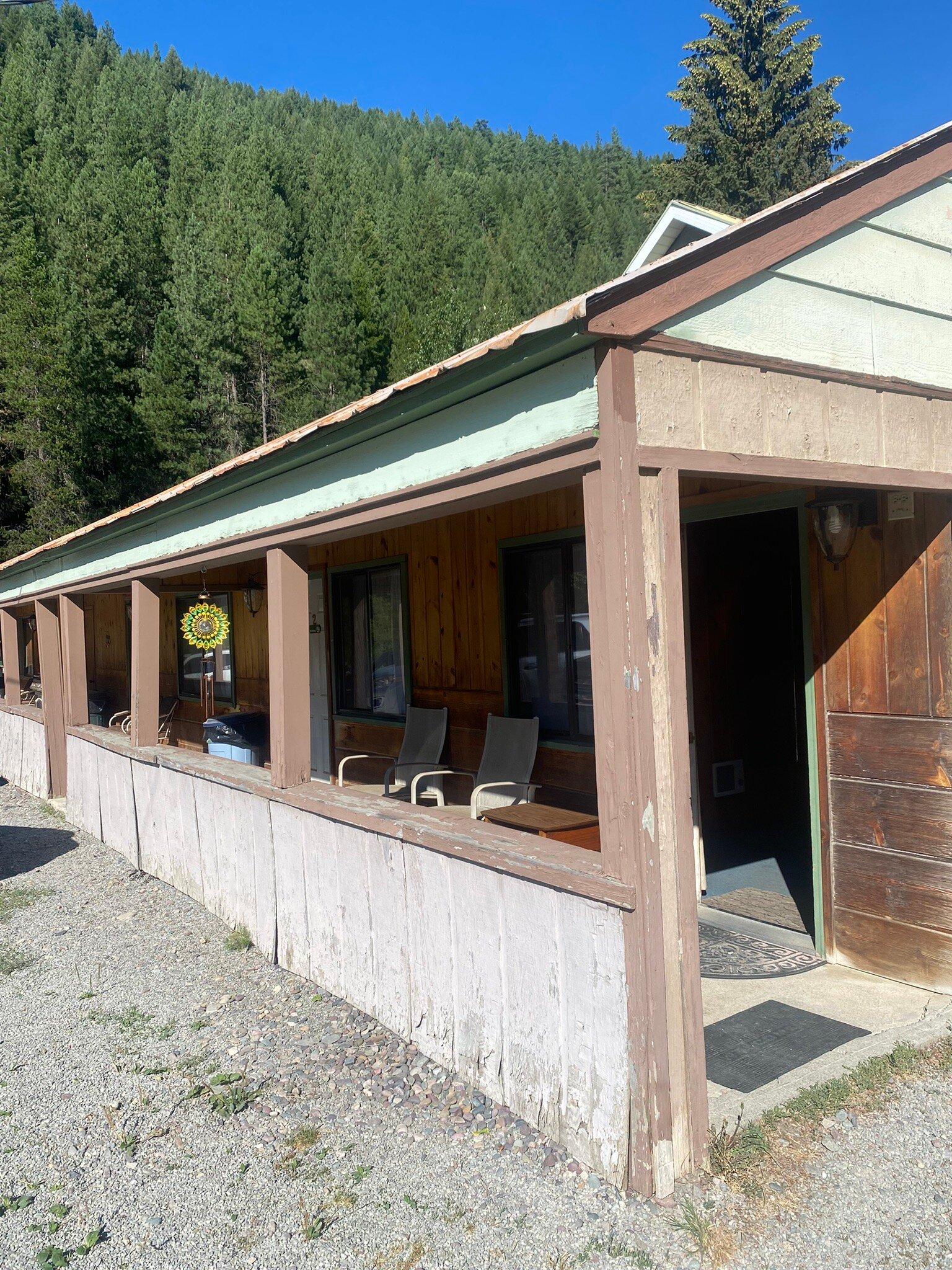 Mangold's General Store & Motel