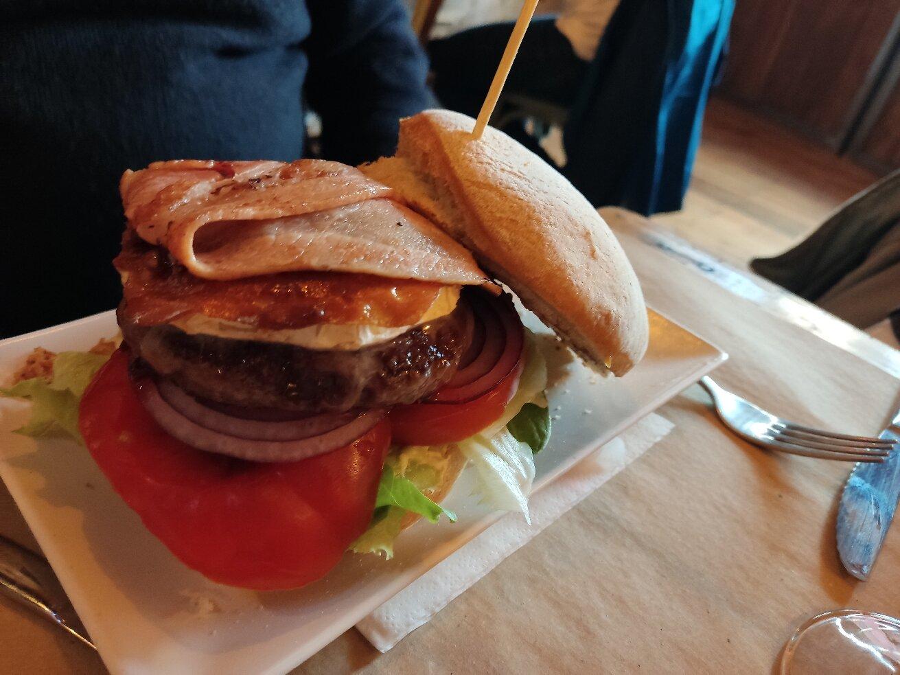 La Rústica Caravan Bar