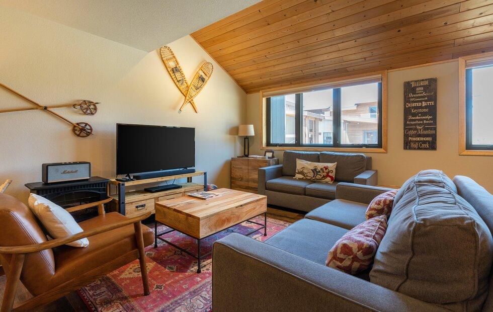 Lulu City Suites by AvantStay