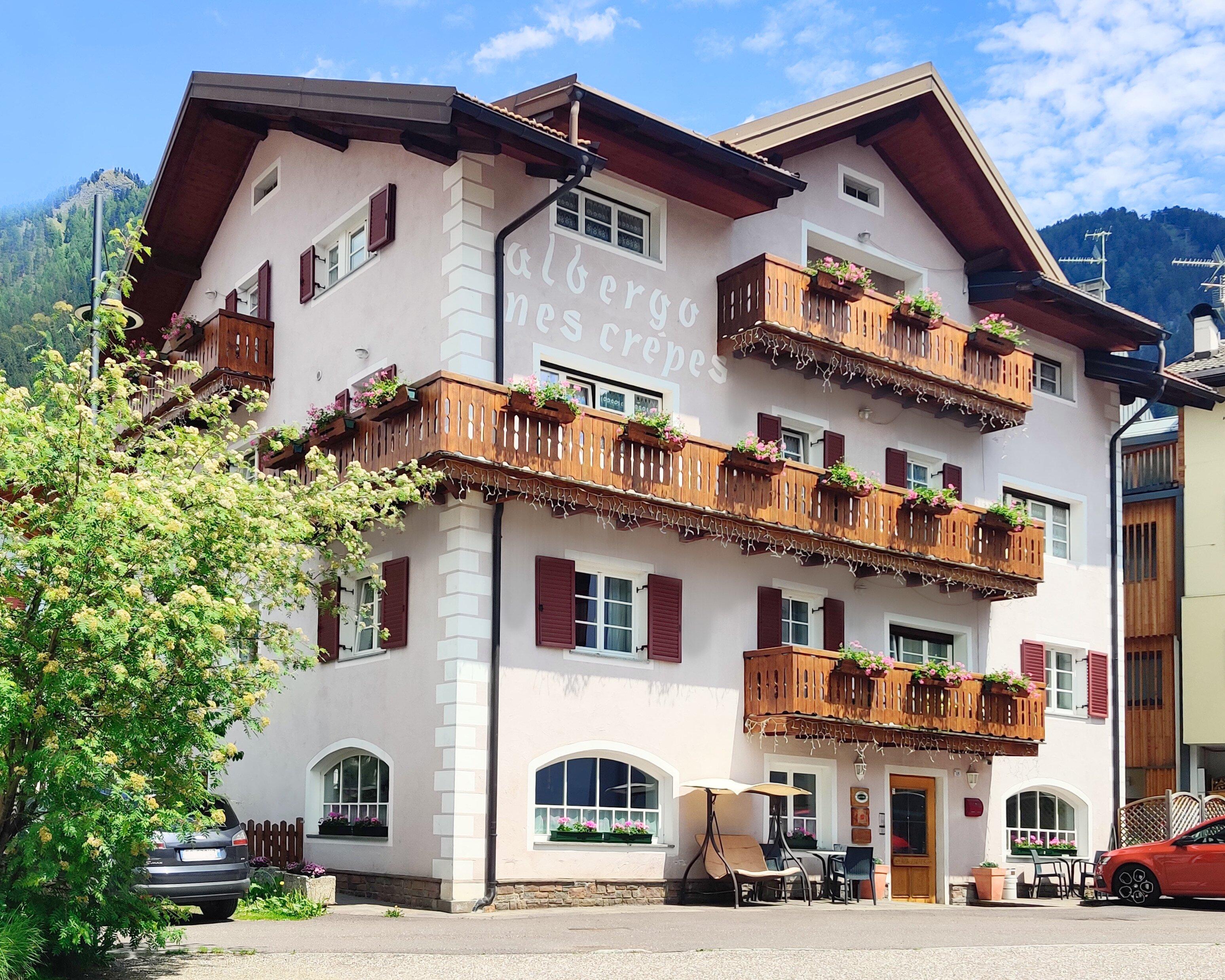 Hotel Garnì Nes Crepes