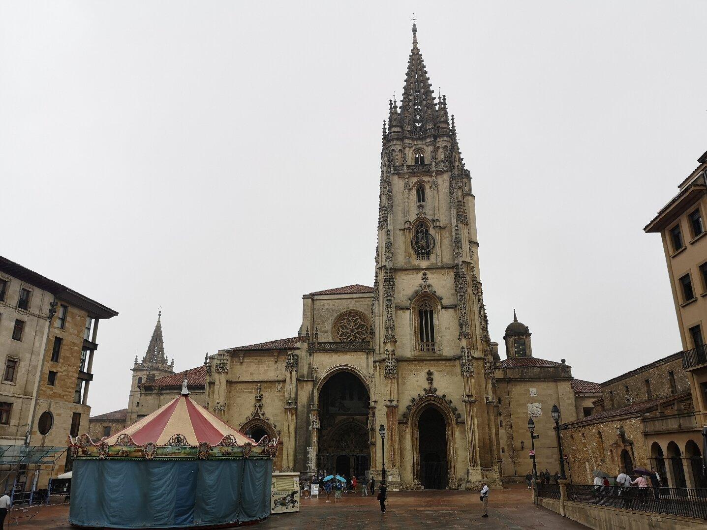 Plaza de Alfonso II el Casto