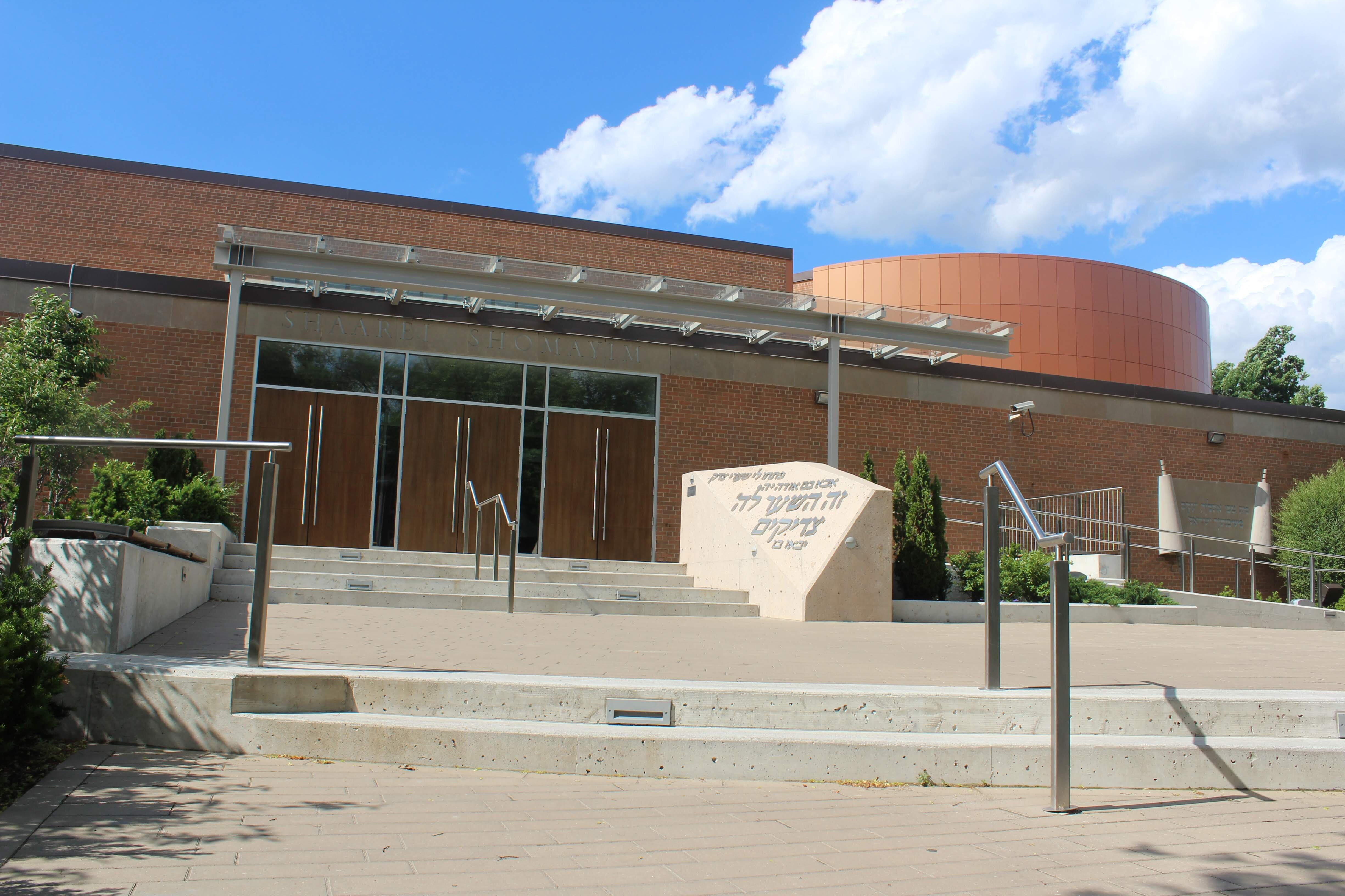 Photo by shaiandhuvi