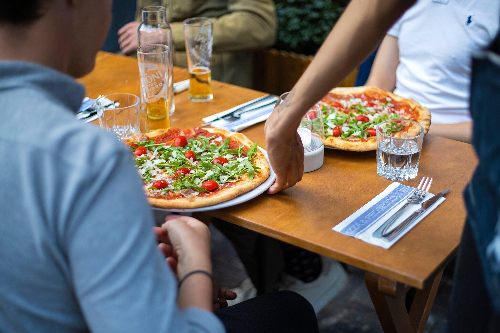 De Pizzabakkers Dagelijkse Groenmarkt