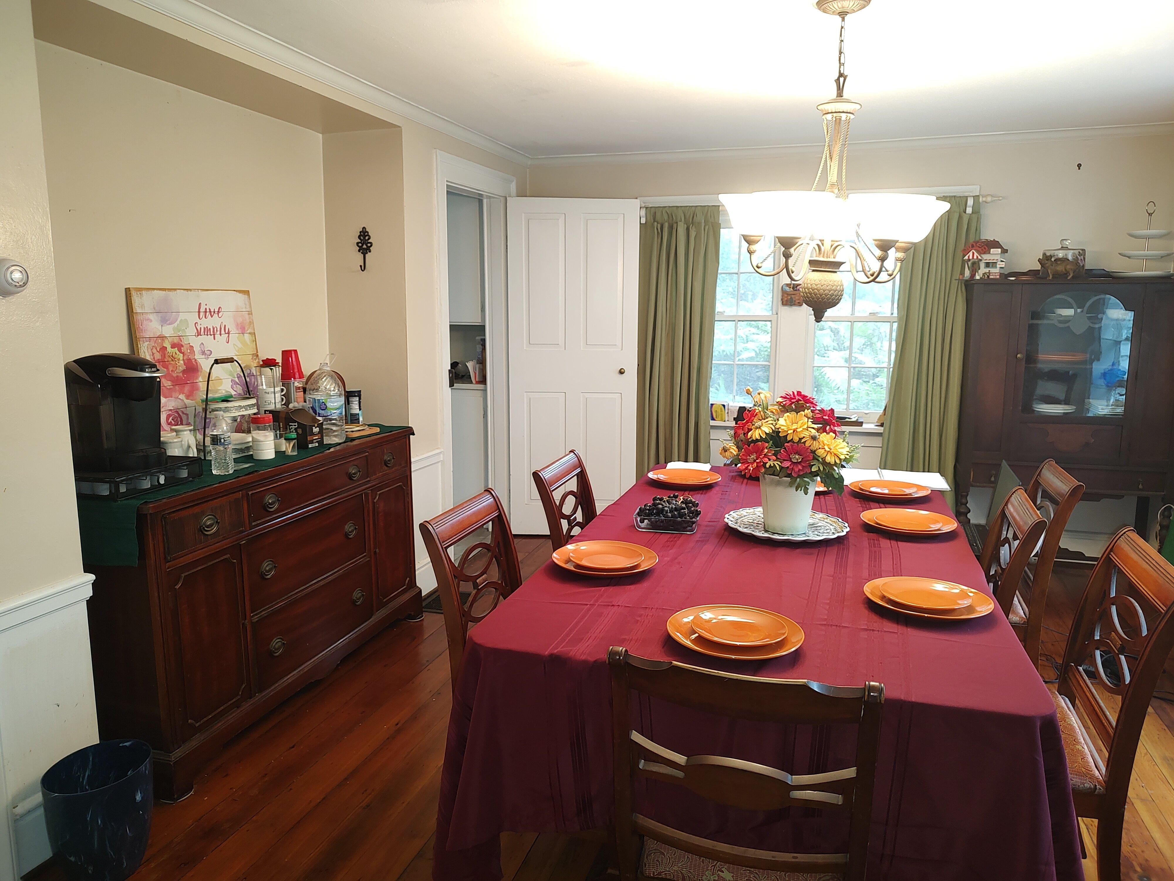 Holly Hill Inn