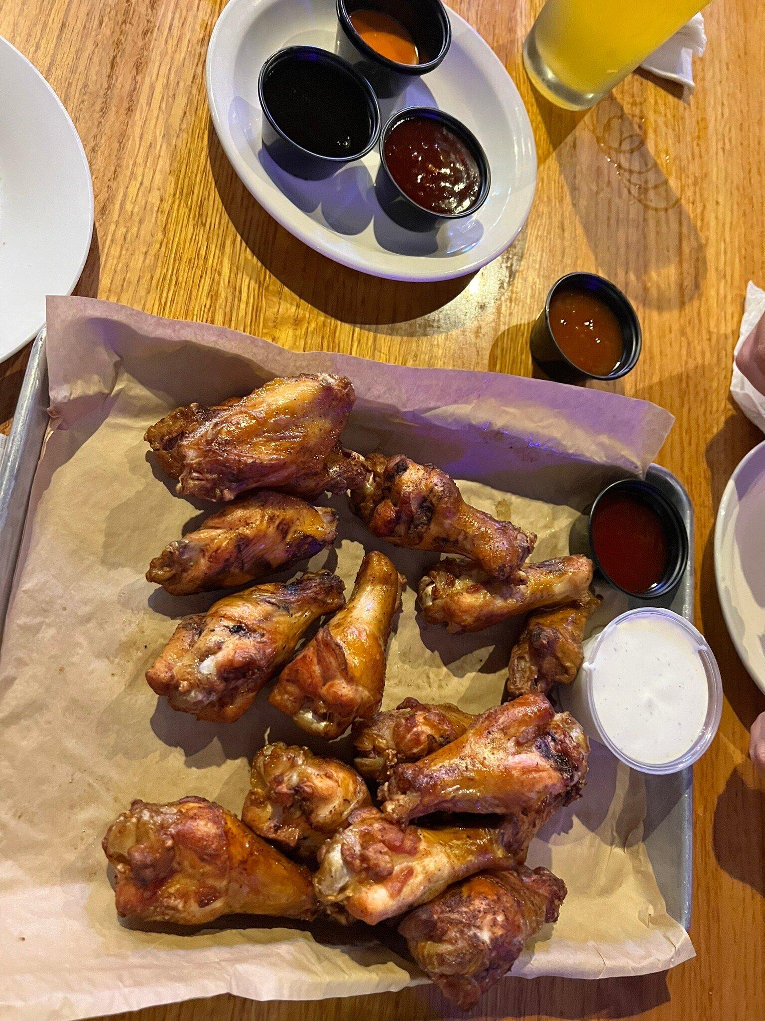 Buckets Sports Bar and Grill