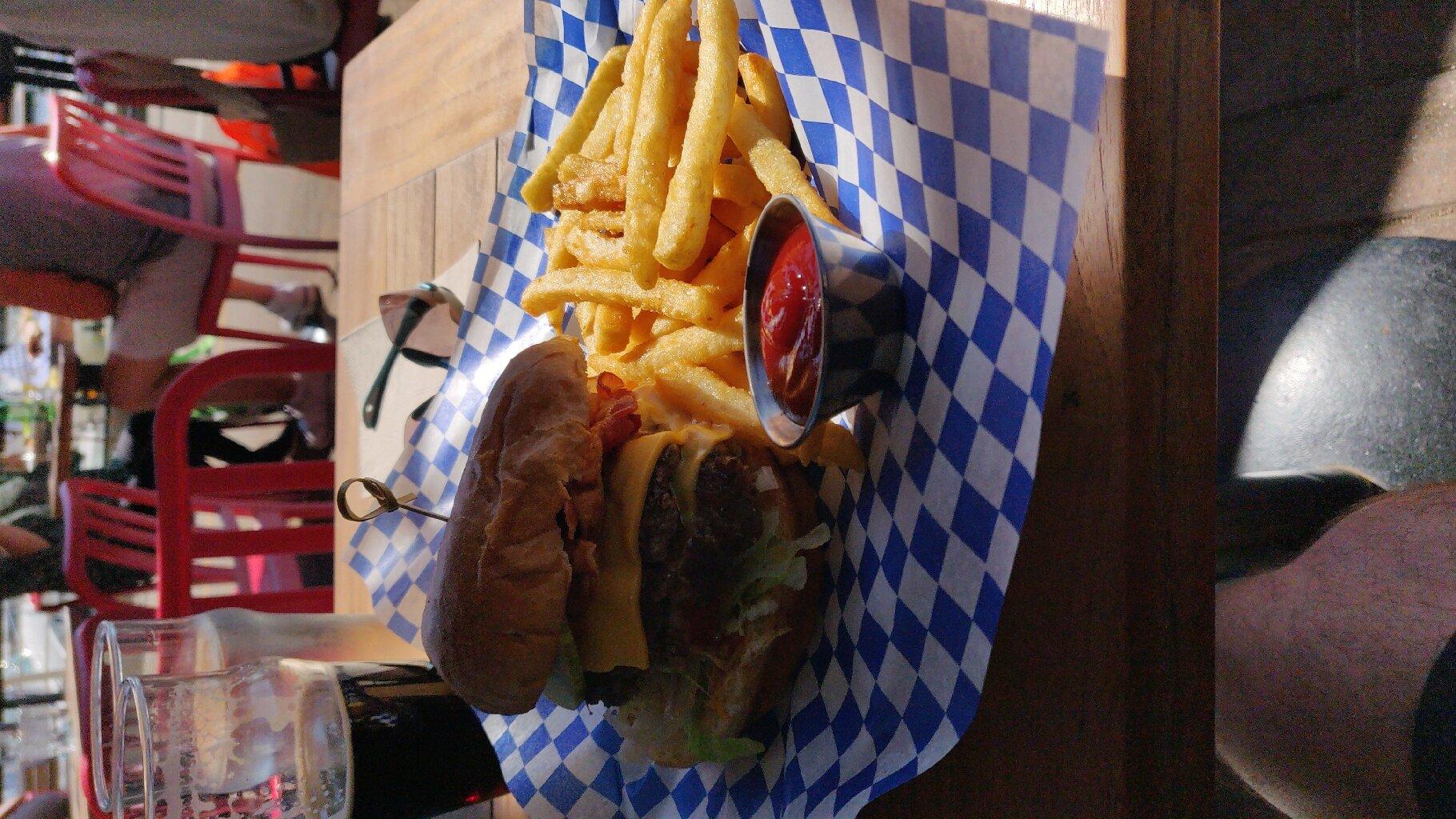 Beach Ave Bar and Grill