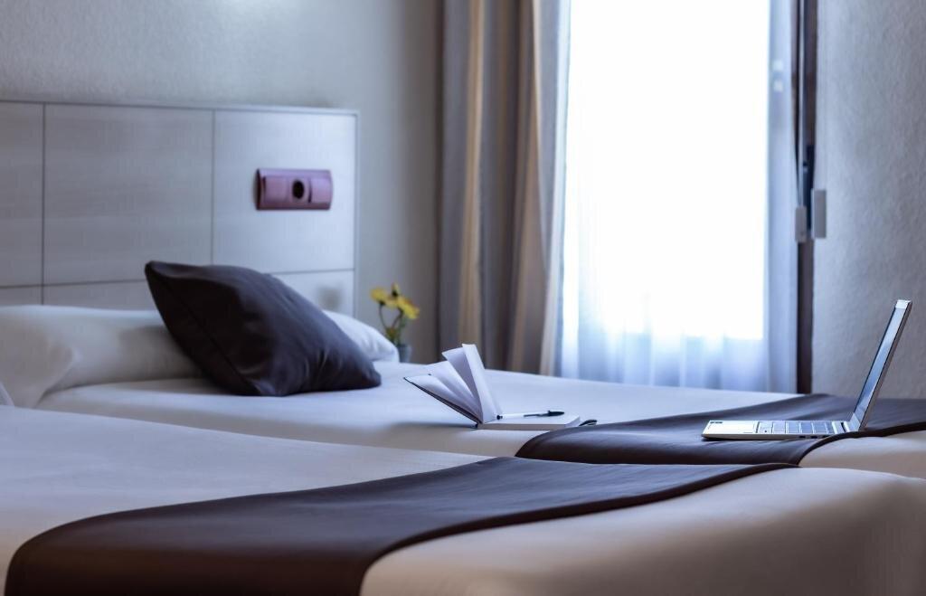 Hostal Rural El Cano by Vivere Stays