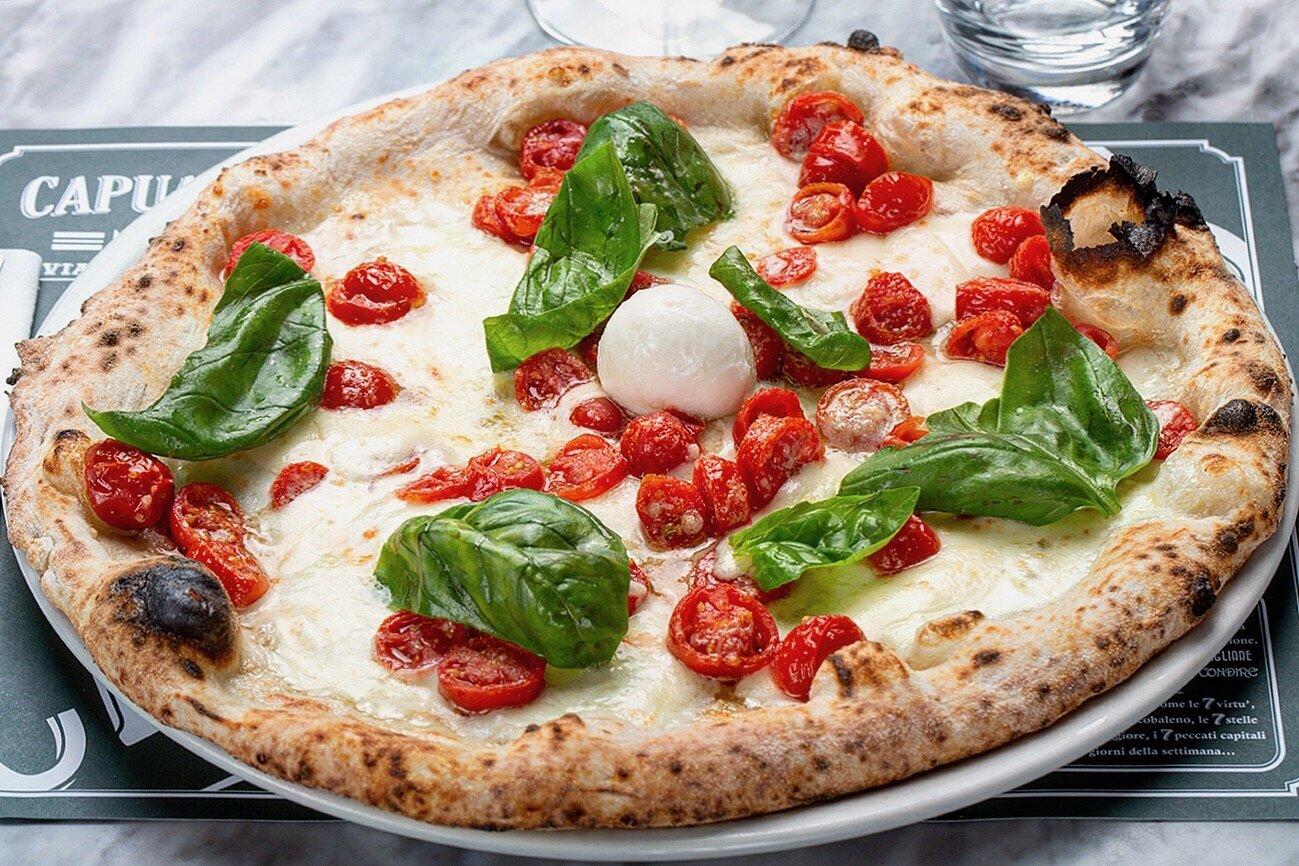 Pizzeria Capuano's Roma