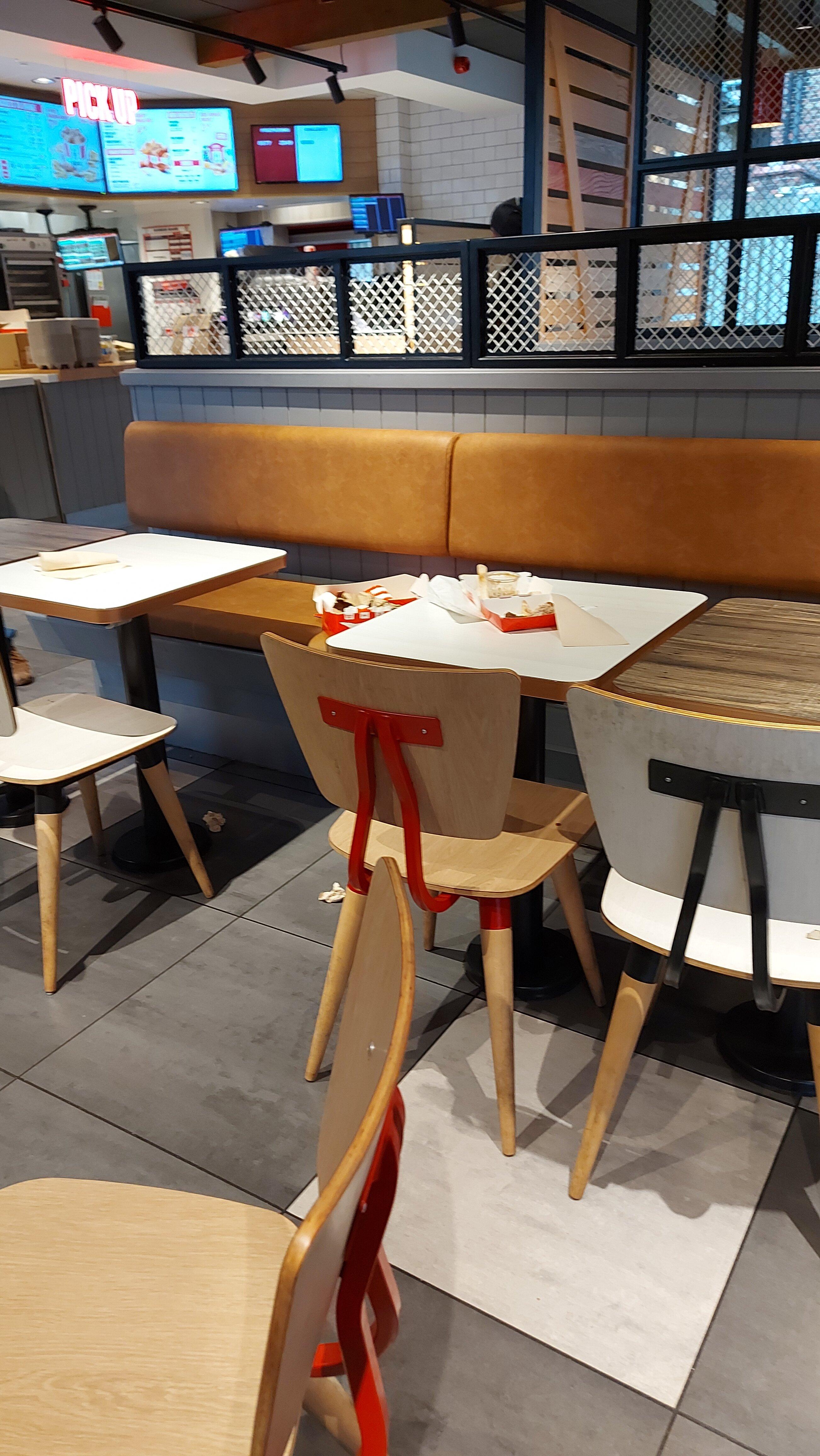 KFC Altrincham - Retail Park