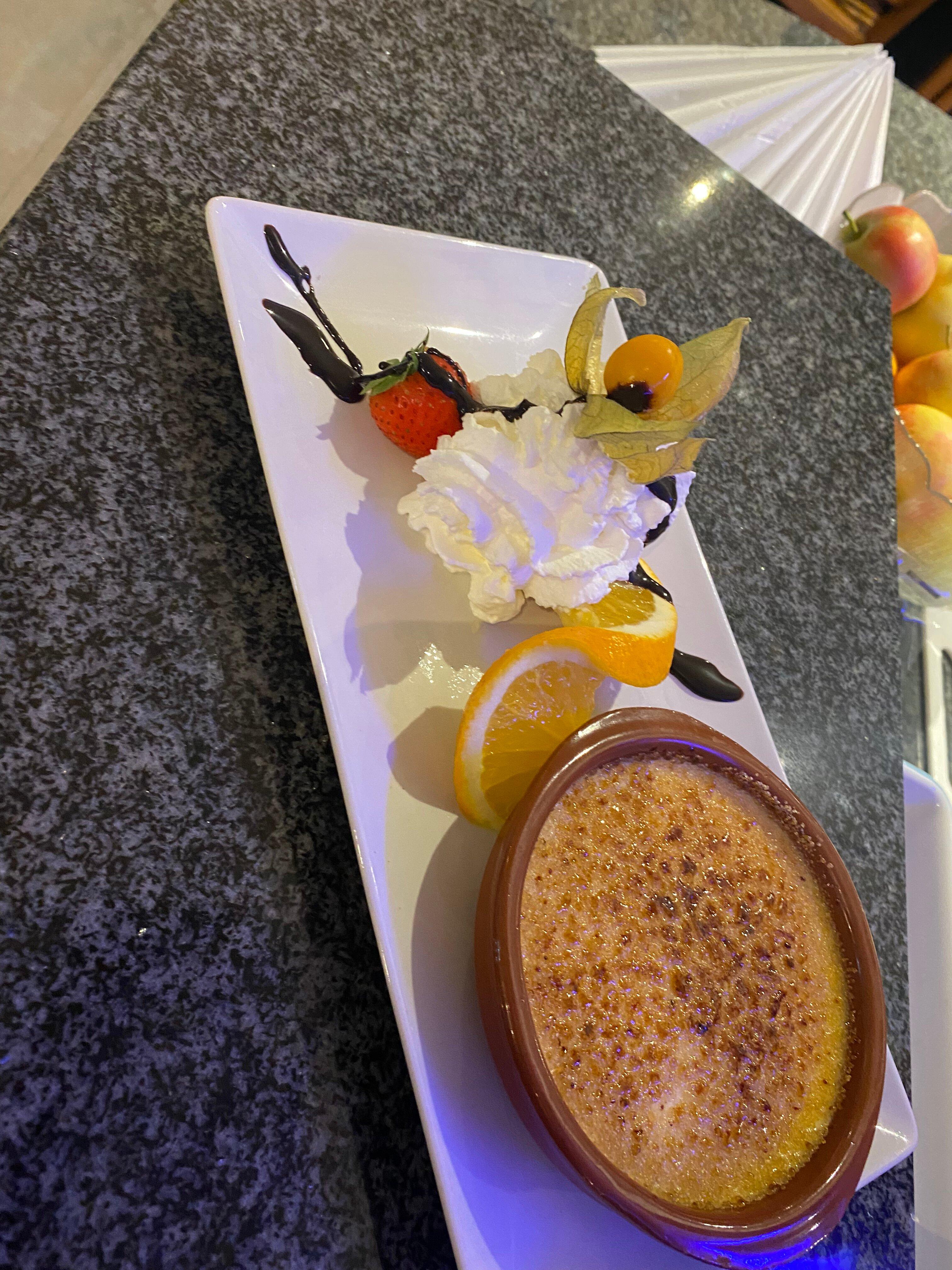 Oi - Café Restaurant Bar