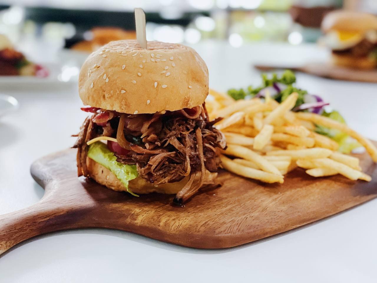 Parallel Kitchen & Bar