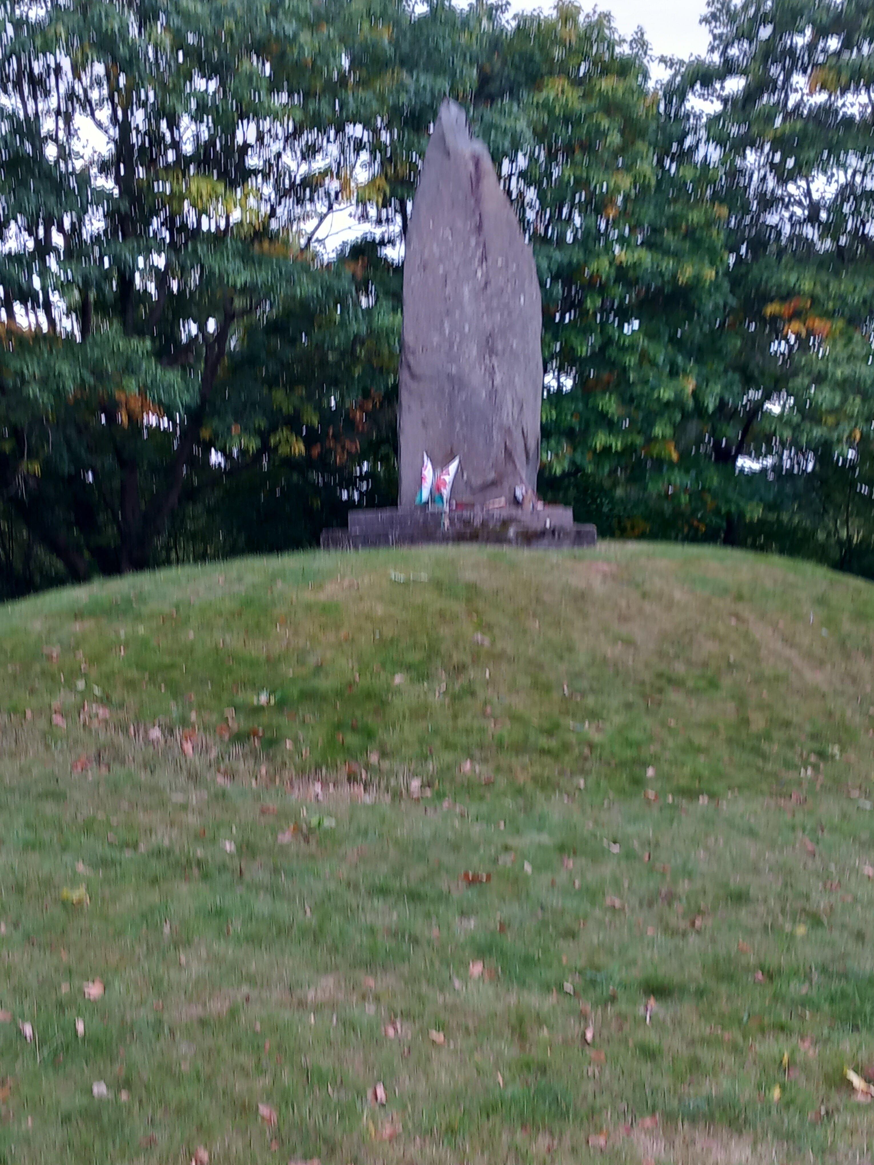 Llywelyn Monument
