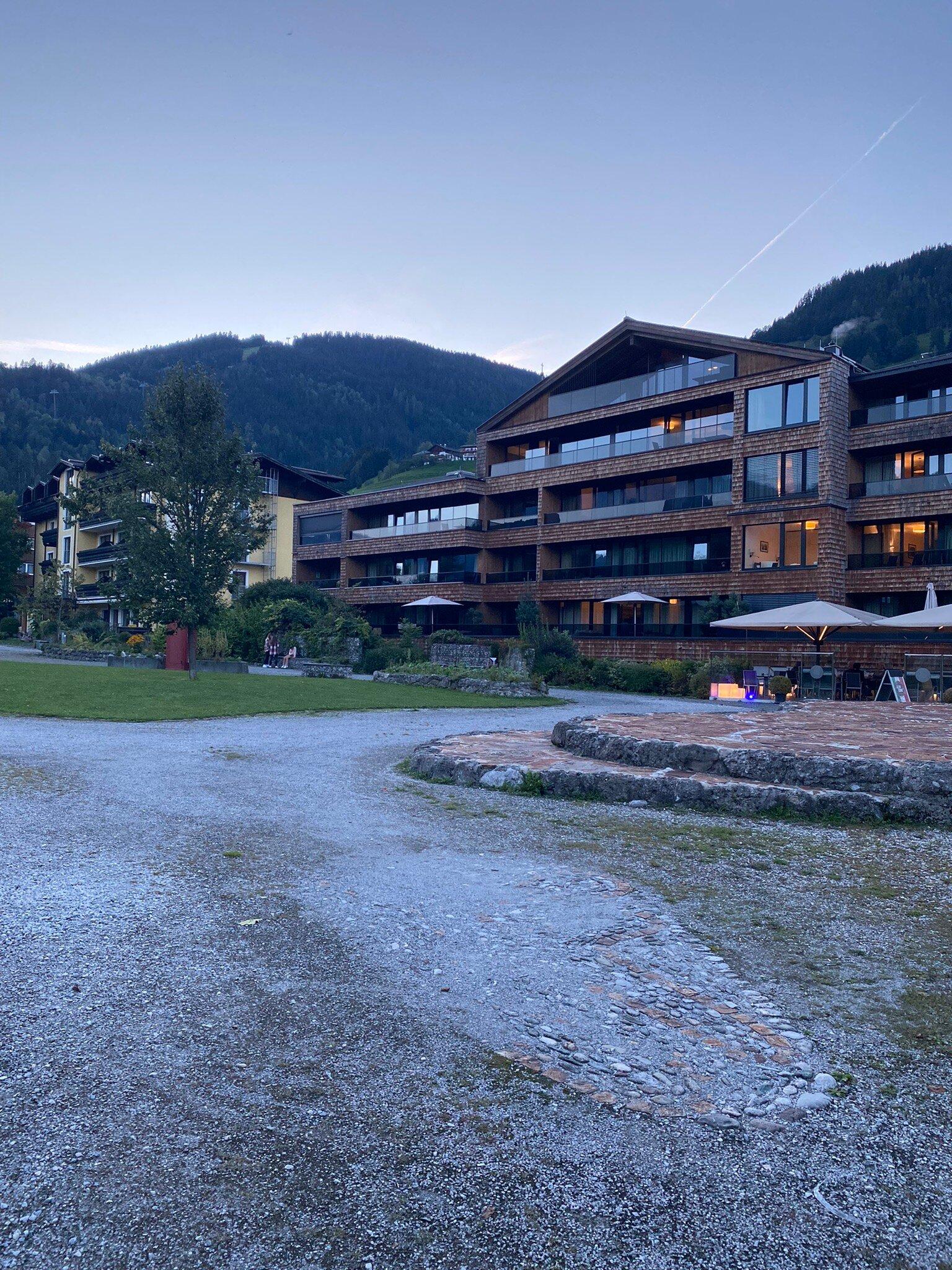 Photo by Safari19921749391