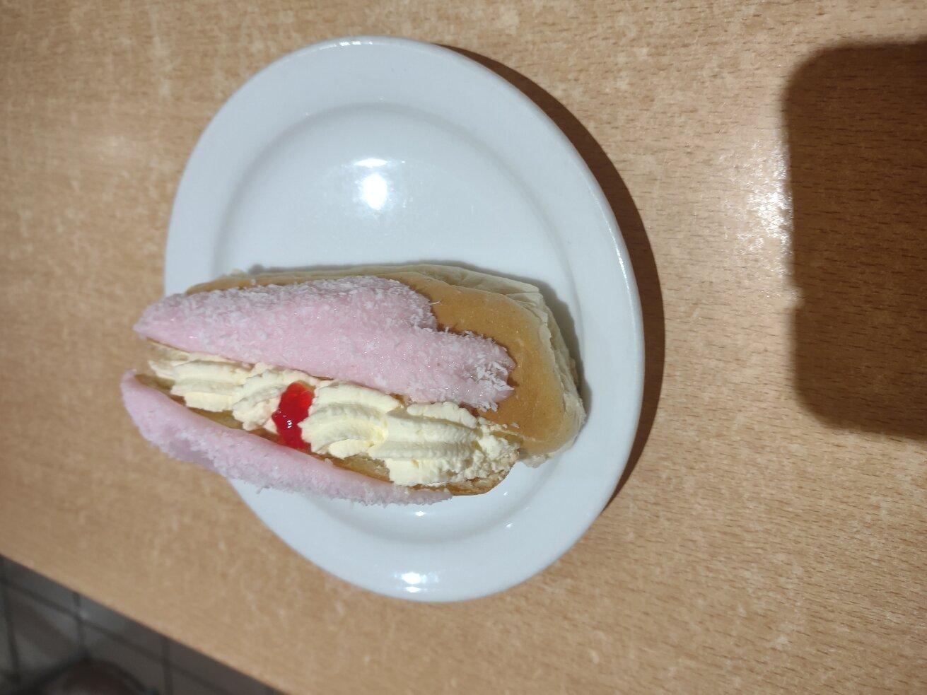 Mackeys Home Bakery & Cafe.