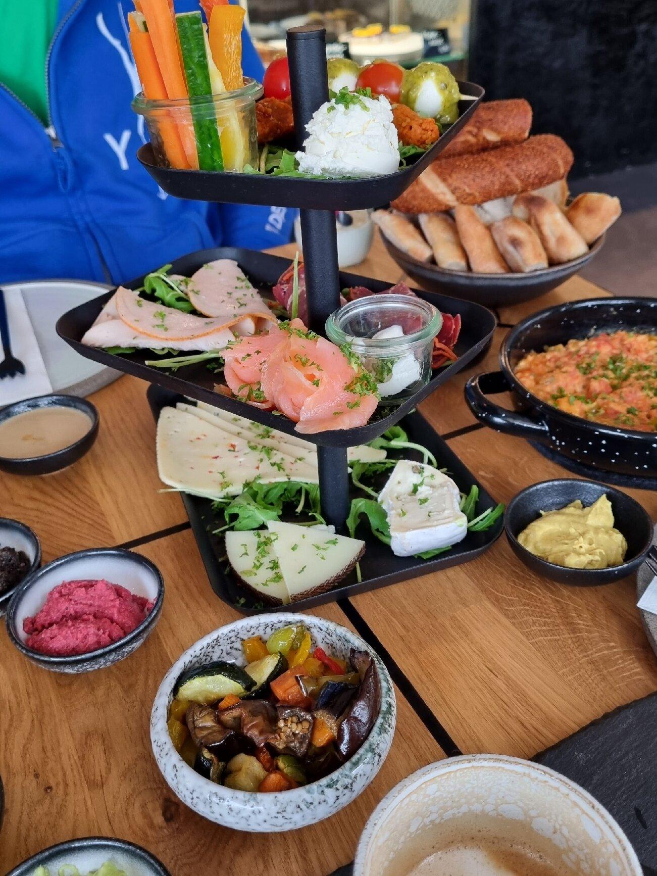 Cafe Deins Und Meins