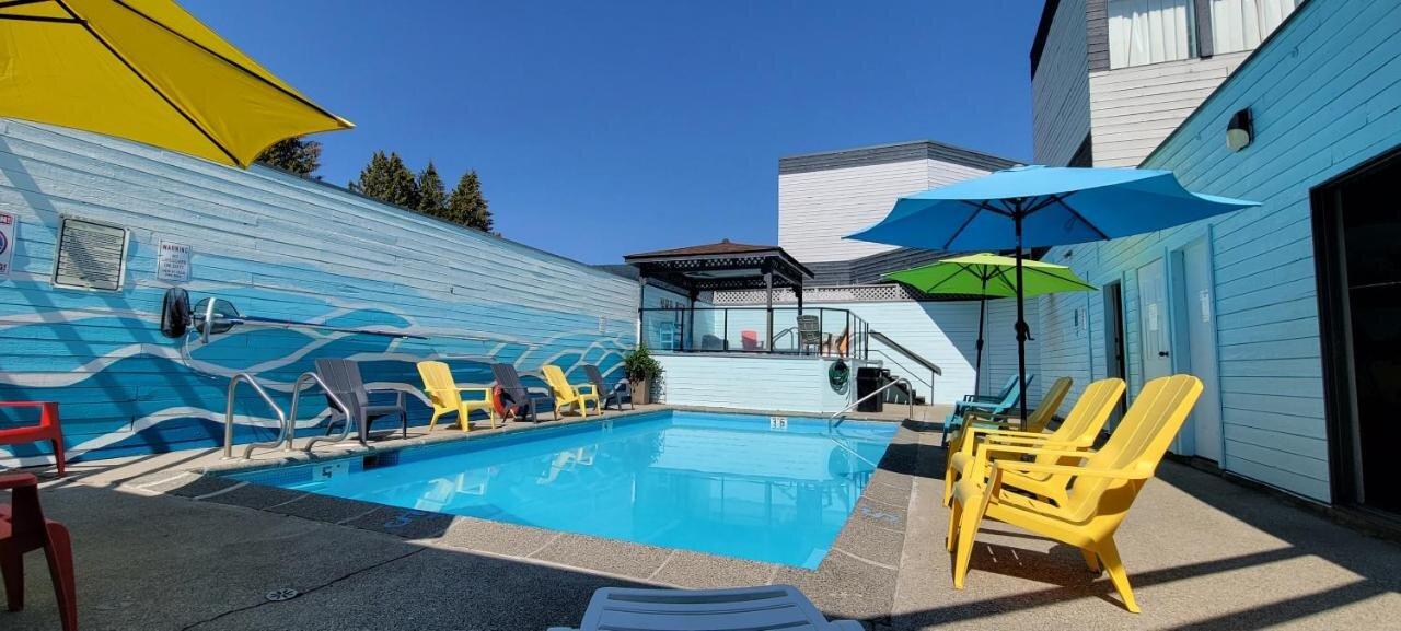 Cedars Inn Hotel & Convention Centre