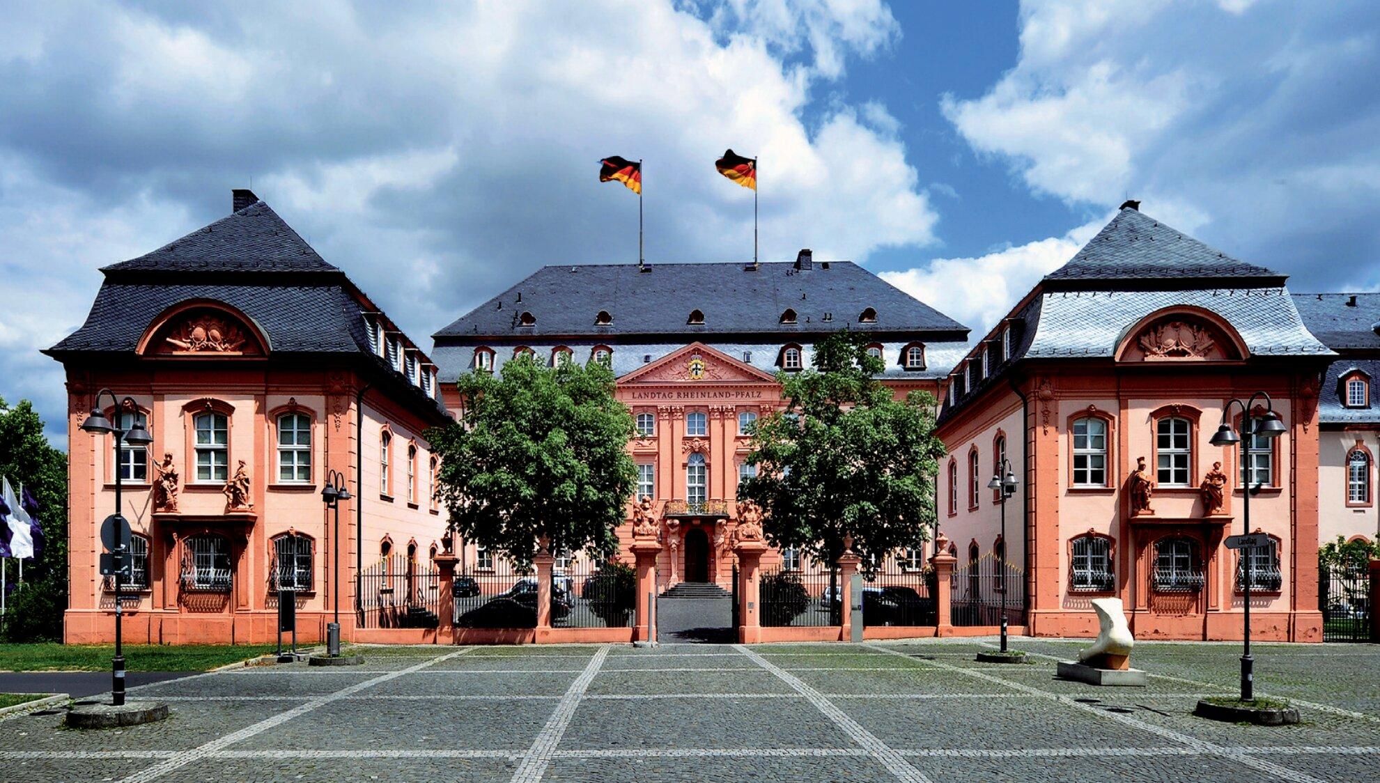 RHEINTISCH Restaurant & Café