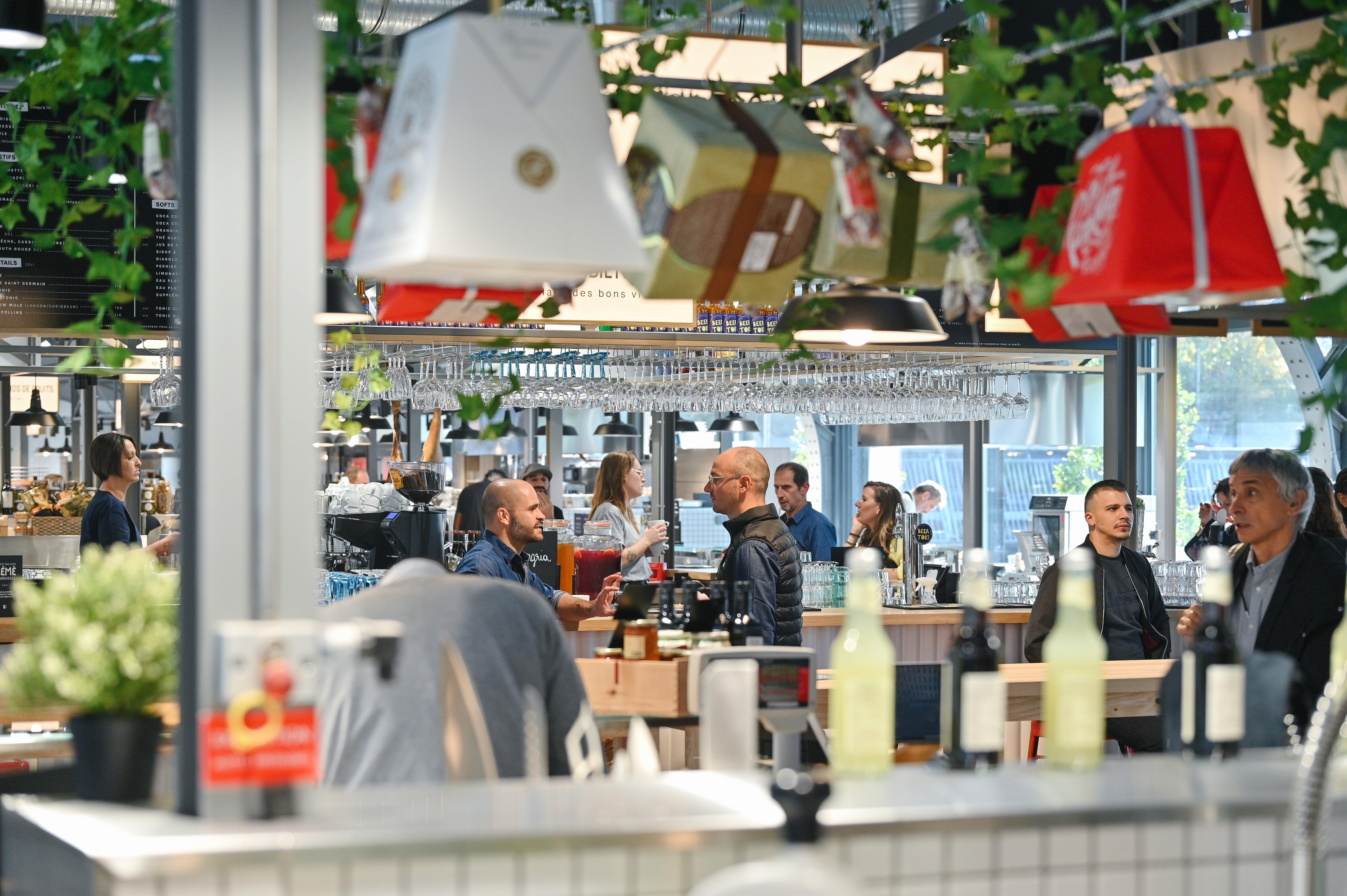 Halles D'Issy - Biltoki