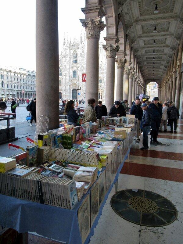 Vecchi Libri In Piazza