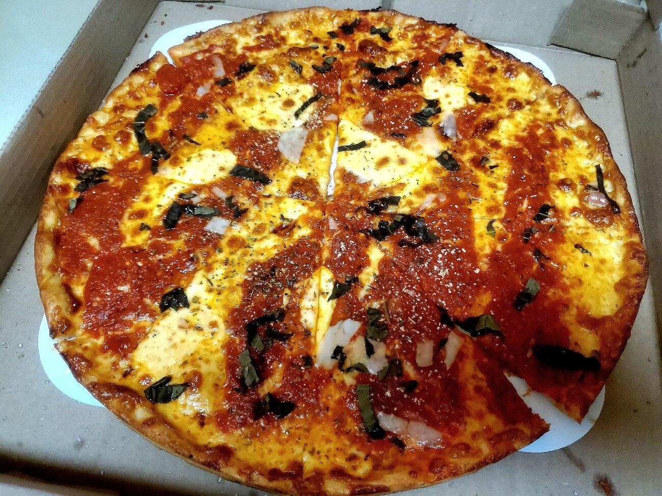 Nola's Osteria & Pizza