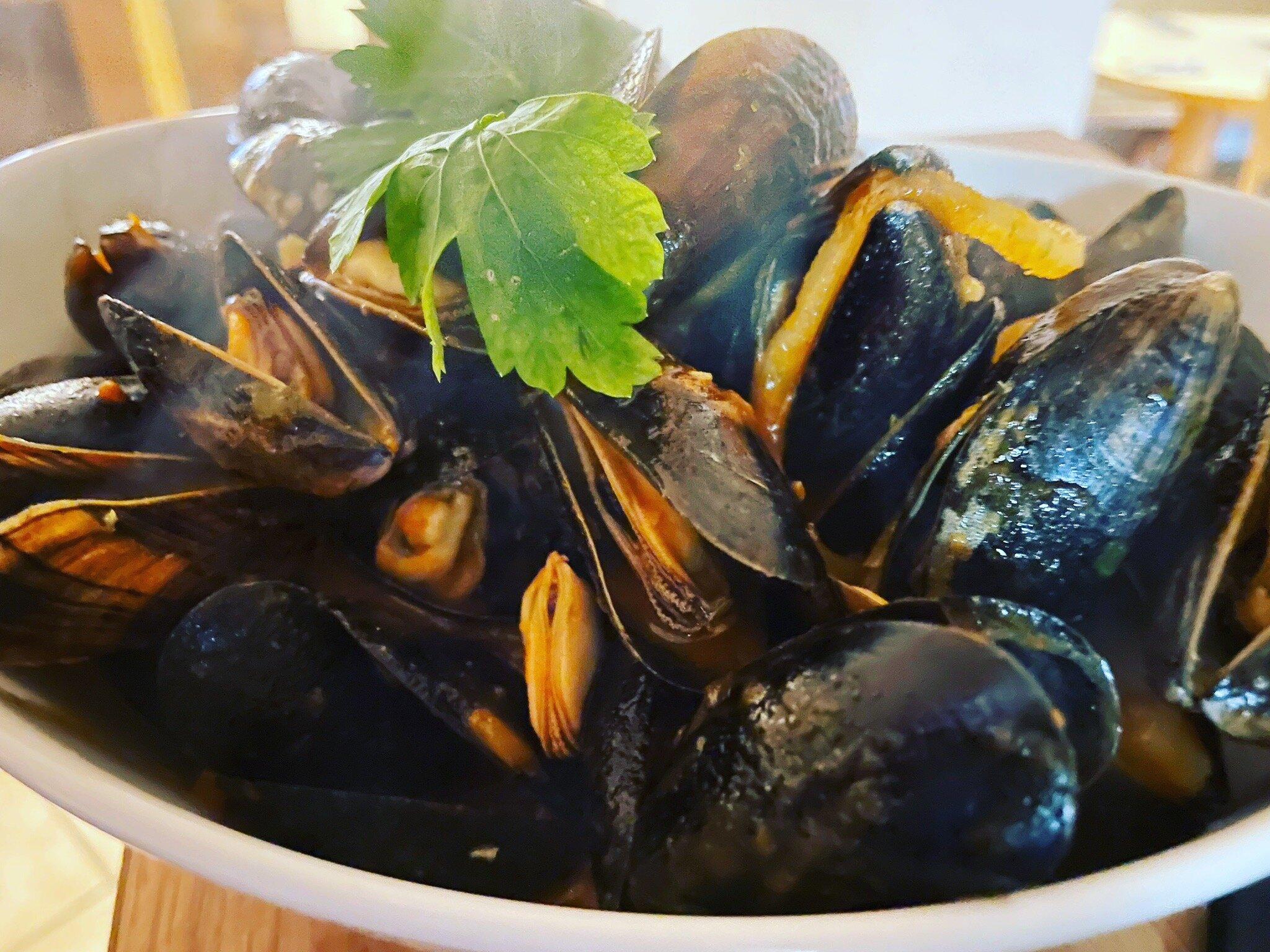 Pizzeria Avanti-Avanti