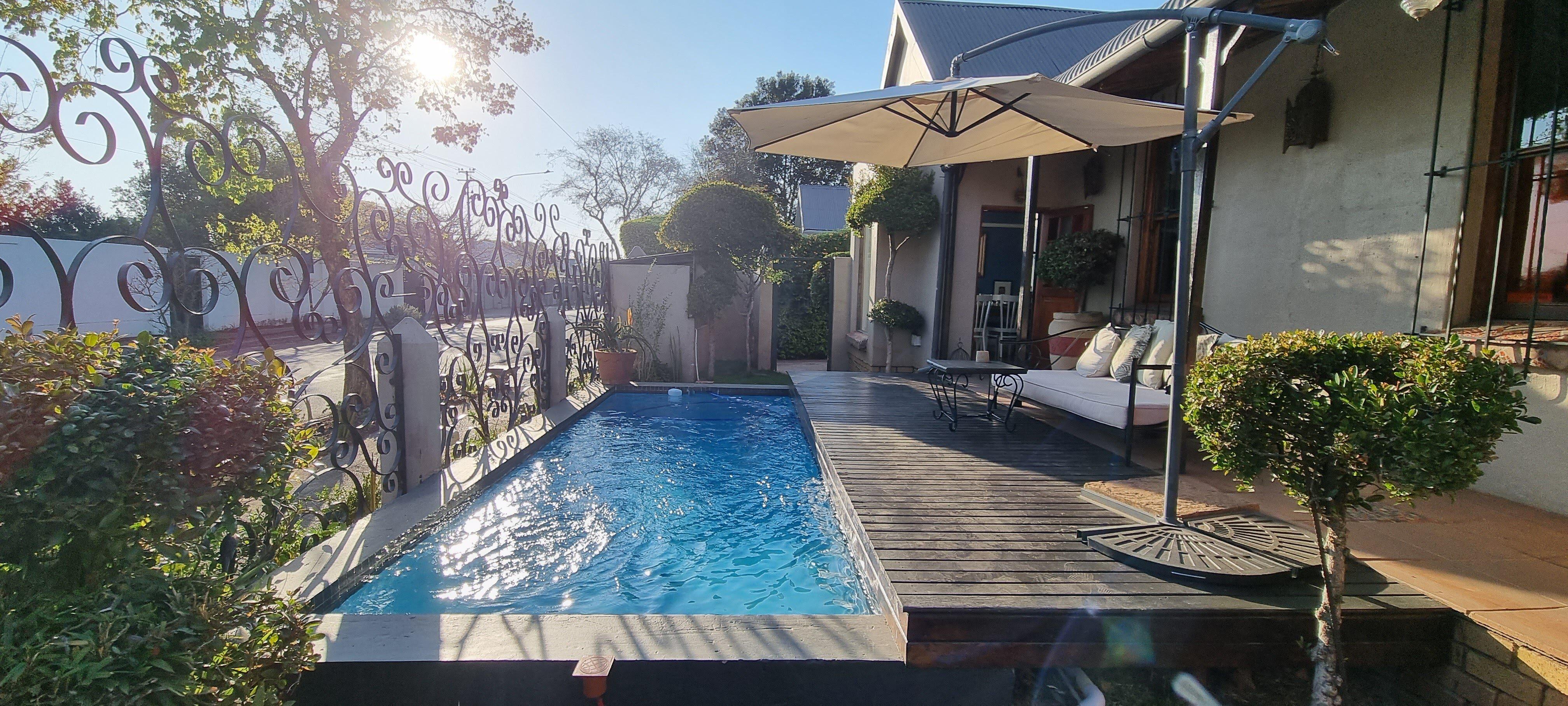 84 on Fourth Guest House