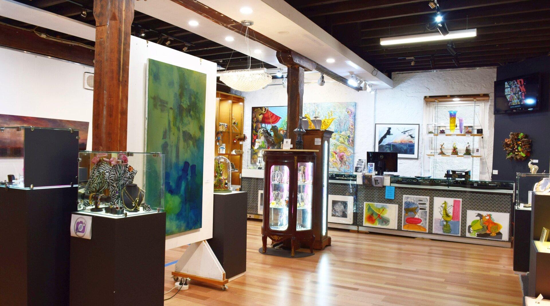 Nolan Gallery & School of Art