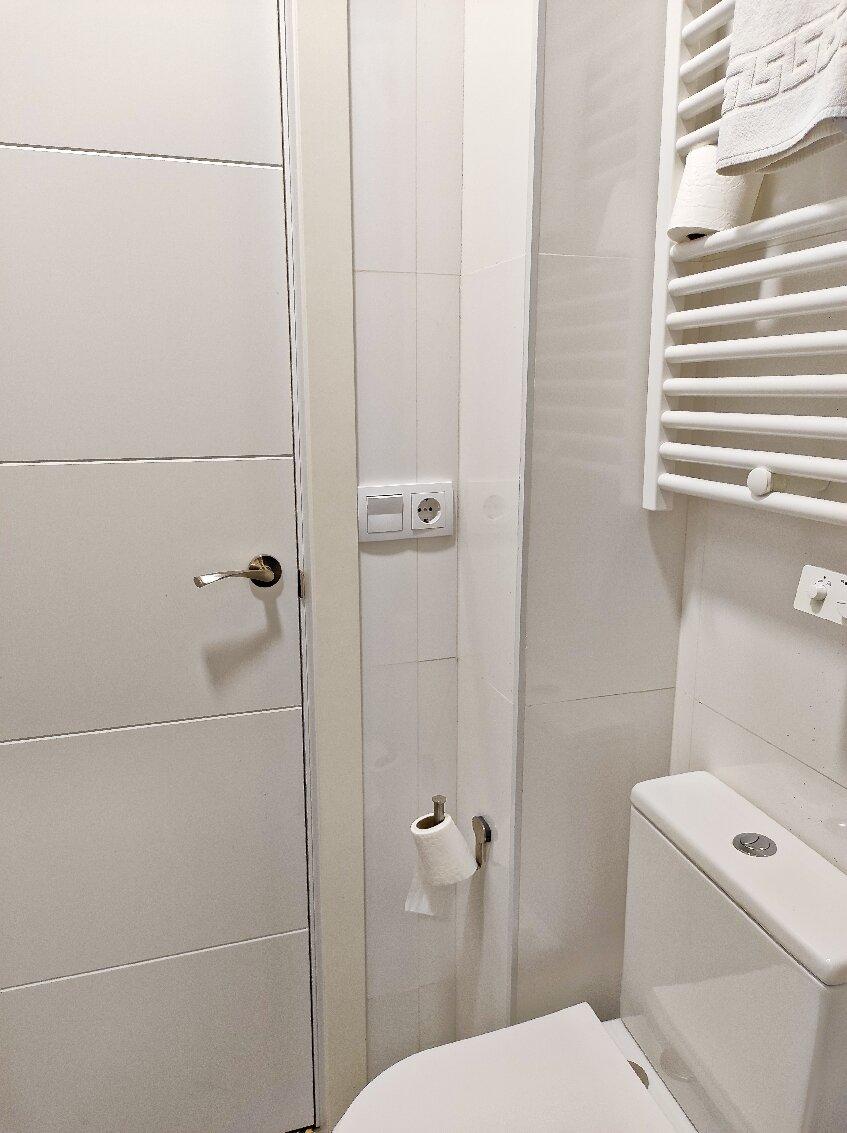 Genteel Home Acanthus