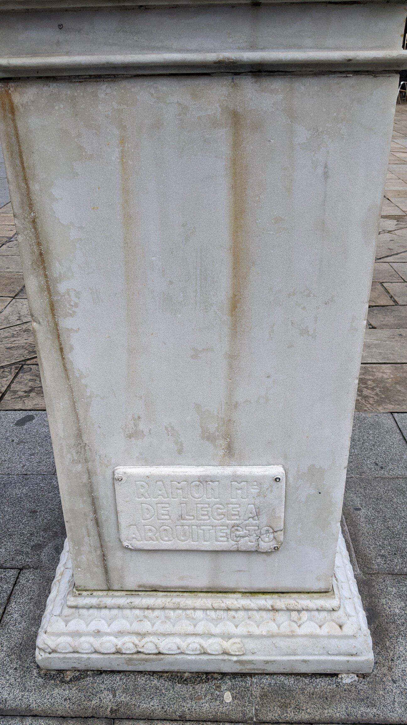 Estatua De Miguel De Unamuno