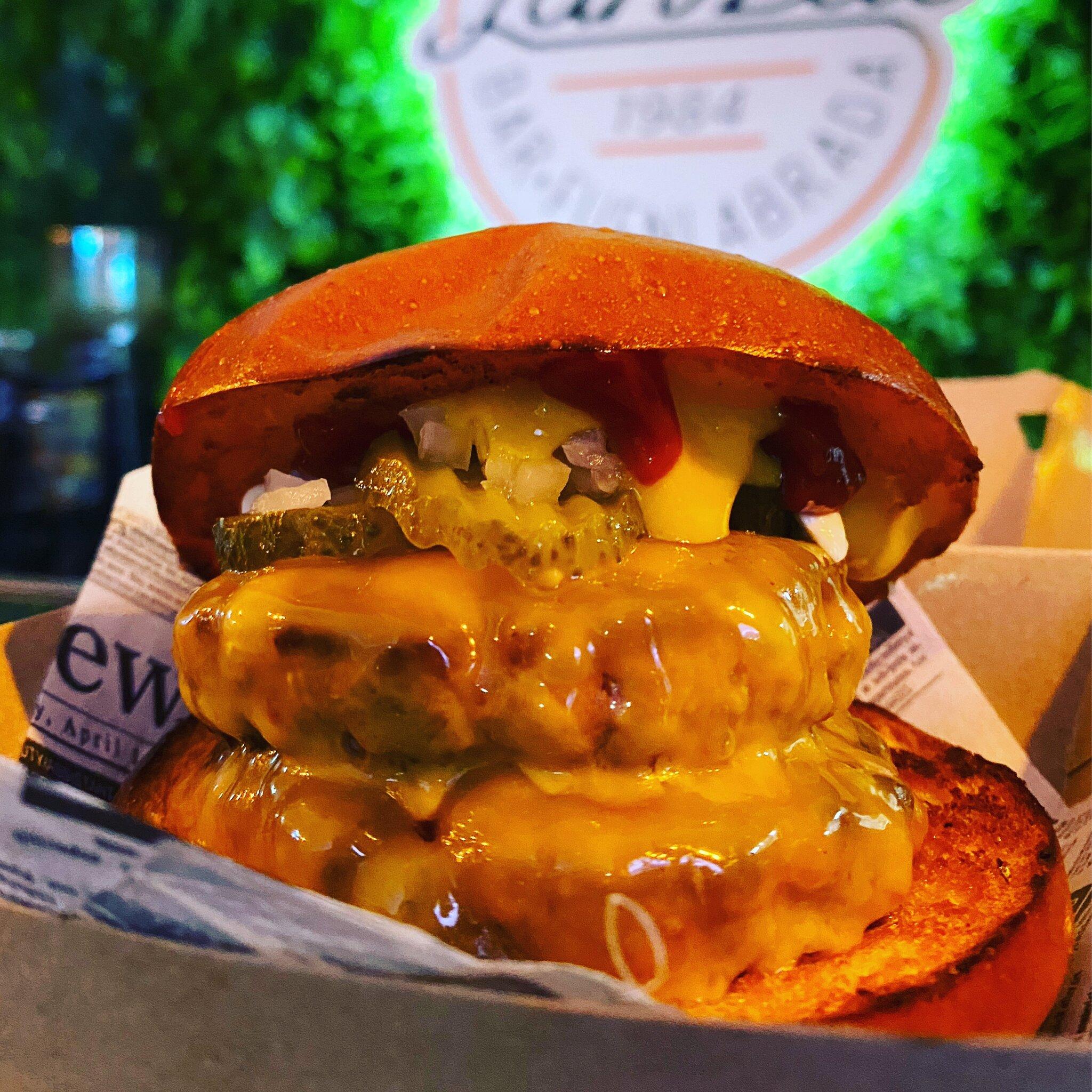 Las Lanzas Burger Bar