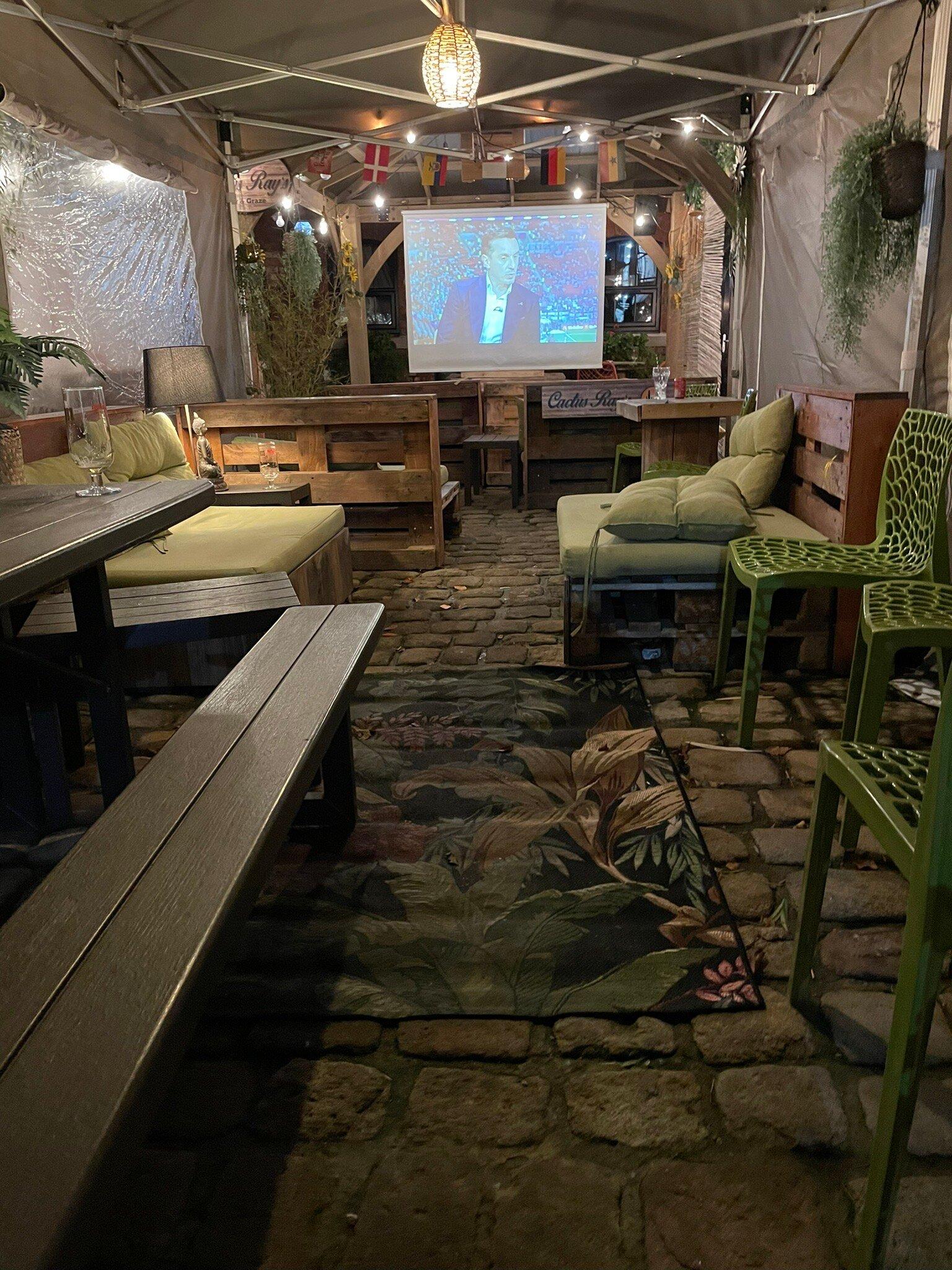 Cactus Ray's Bar And Graze