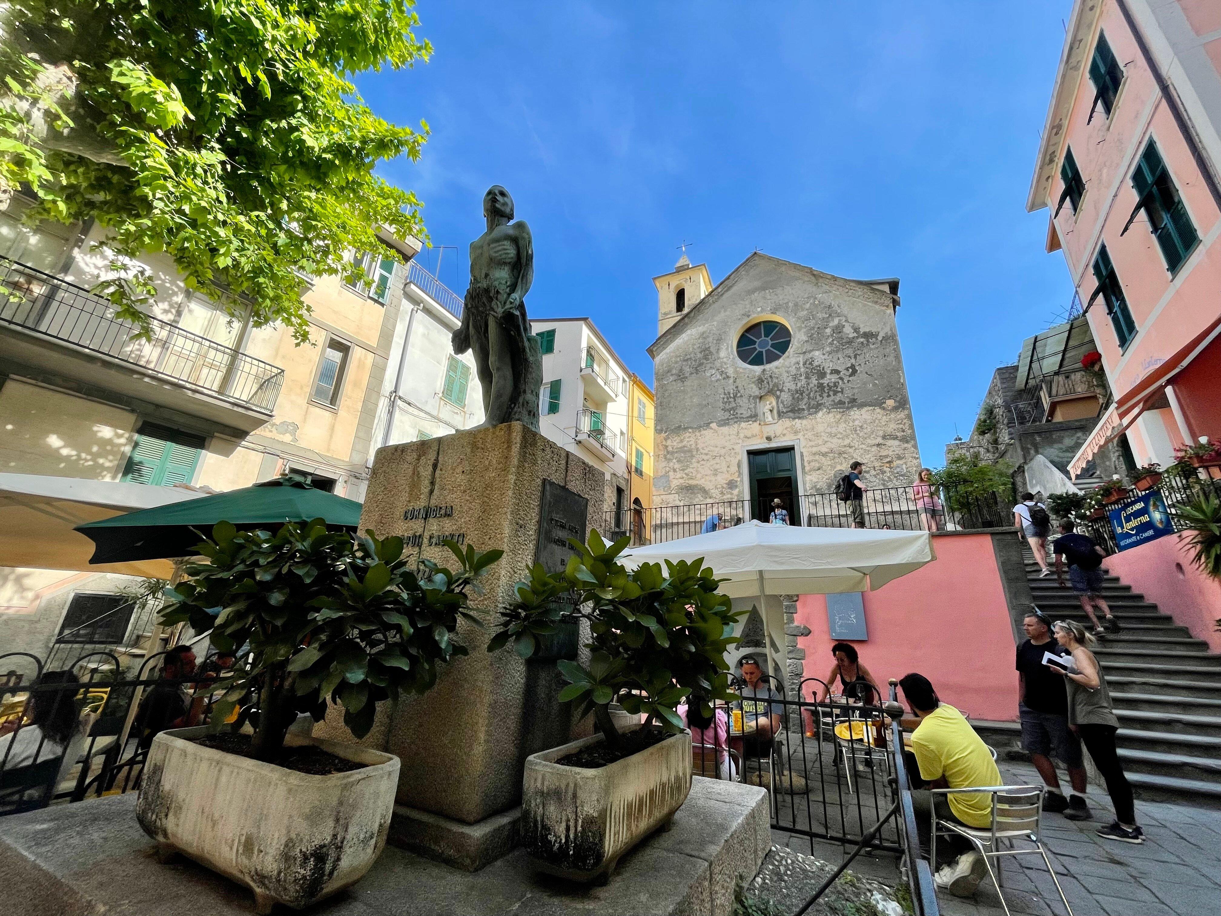 Piazza Largo Taragio