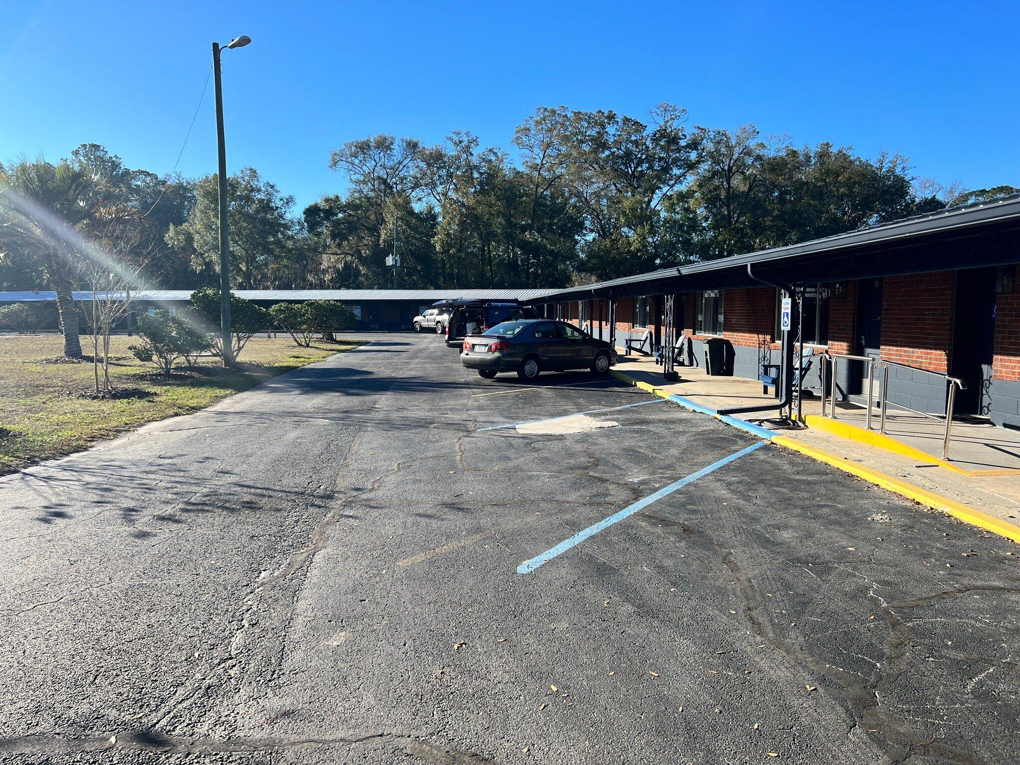 Bluegem Motel