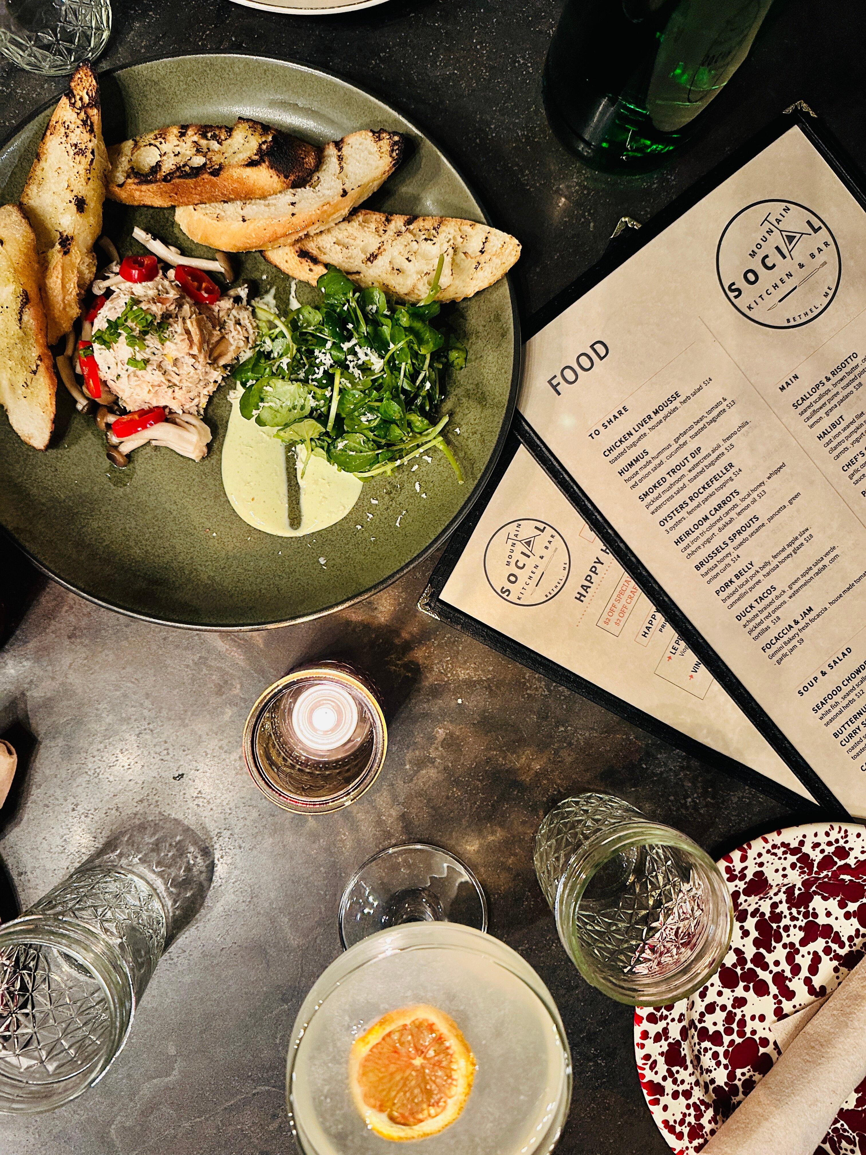 Mountain Social Kitchen & Bar