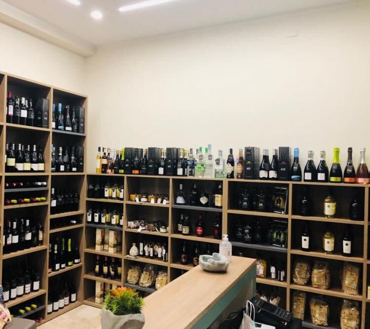 Enoteca R.e. Wine Di Rizzuto Enrico