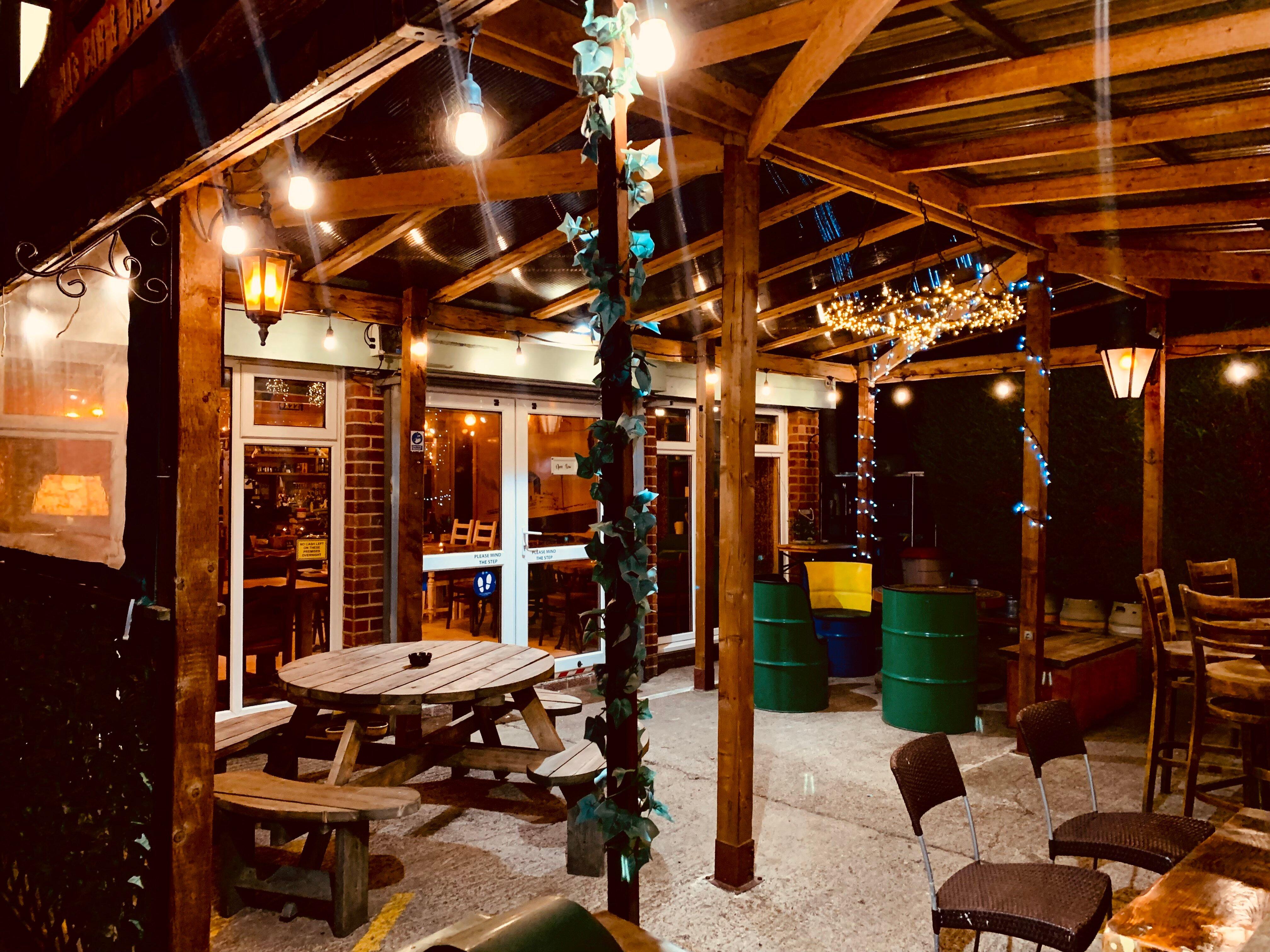 Na’s Bar and Galley