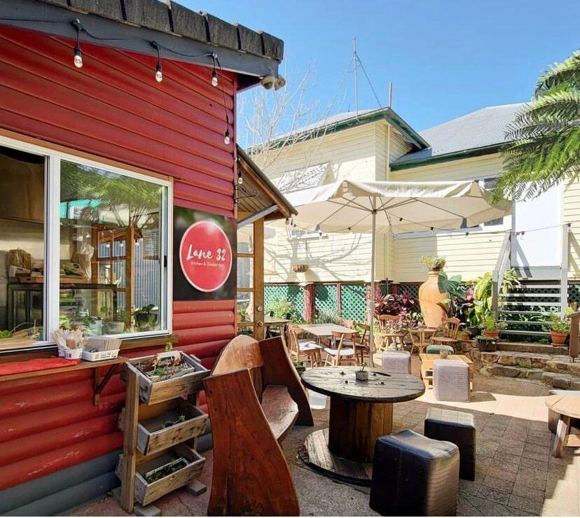 Lane 32 Woodfired Pizza Bar