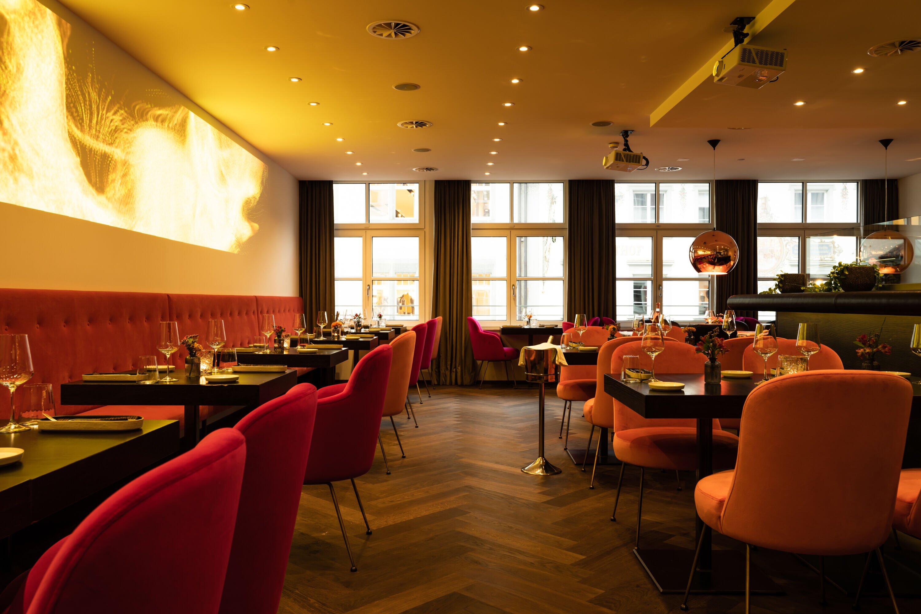 GUK Restaurant/Bar/Kino