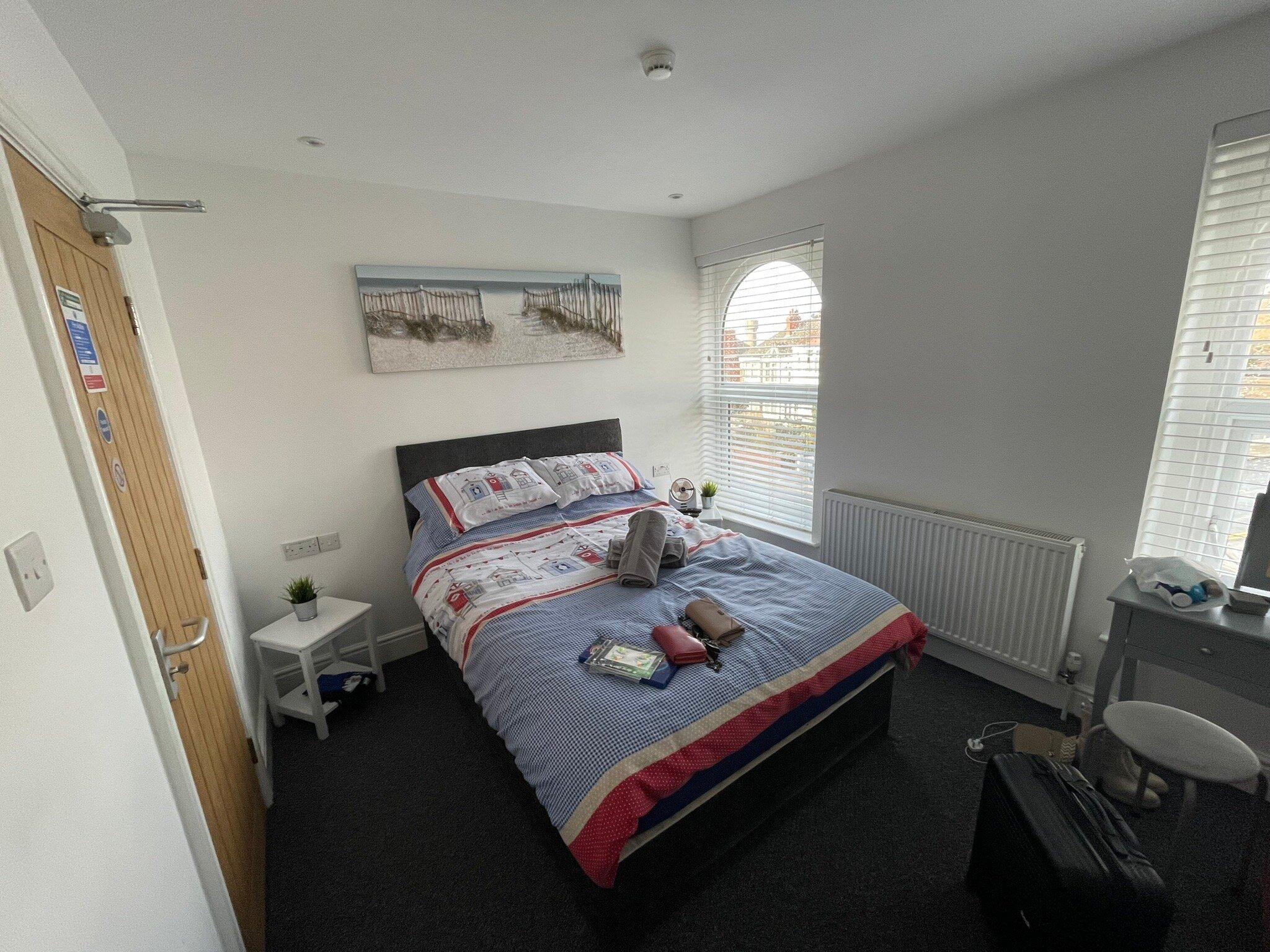 OYO Hillcrest Studio Apartments