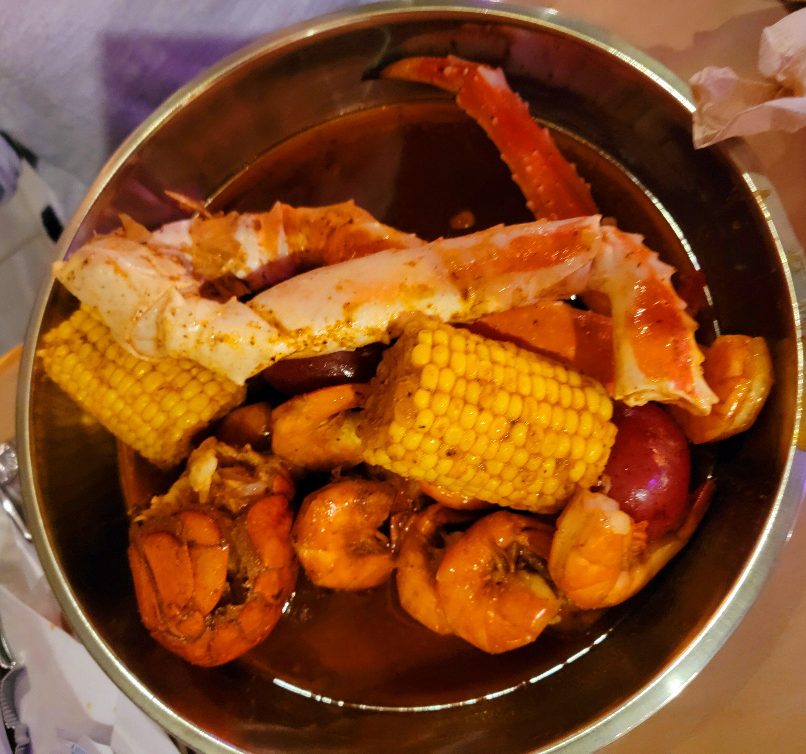Juicy Bucket Seafood & Bar