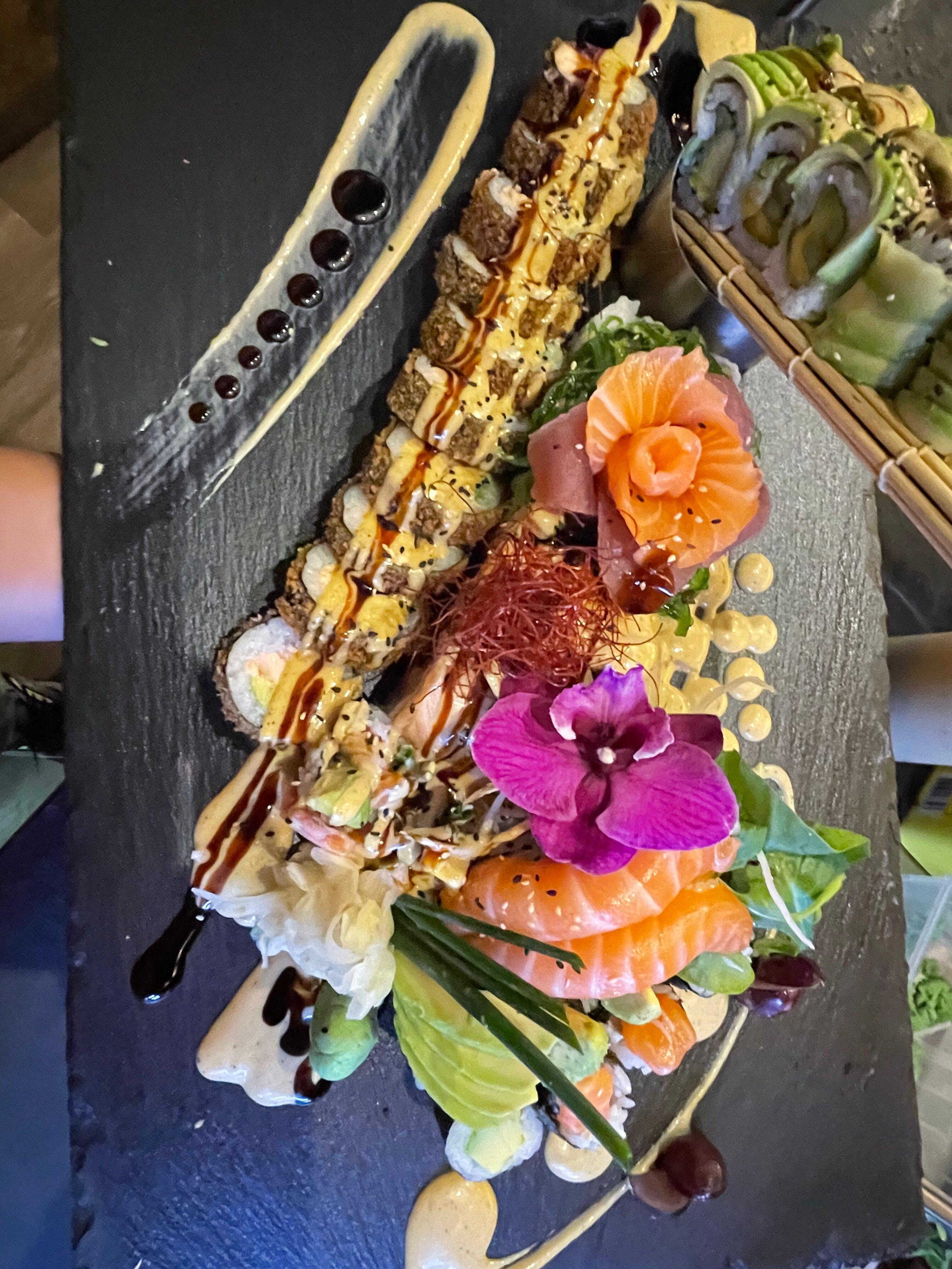 Show Cool Restaurant