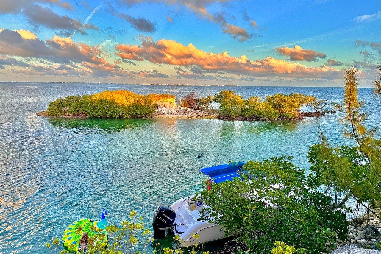 Salty Paws Key West Island Hop Sandbar & Reef Snorkeling