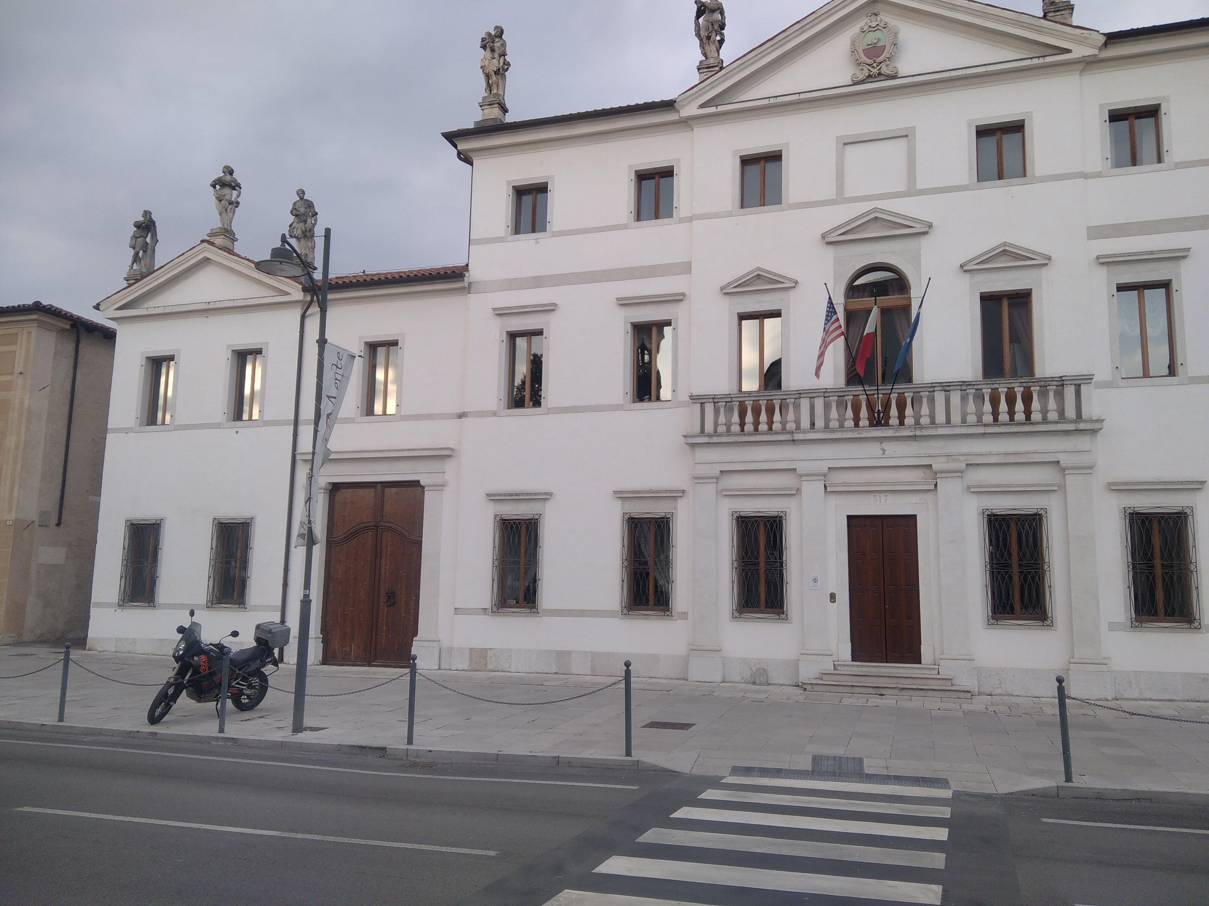 Palazzina Ferro -- Mostra permanente della Collezione Piter