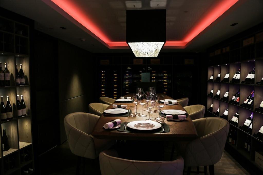 Cave-Bar & Restaurant Le180