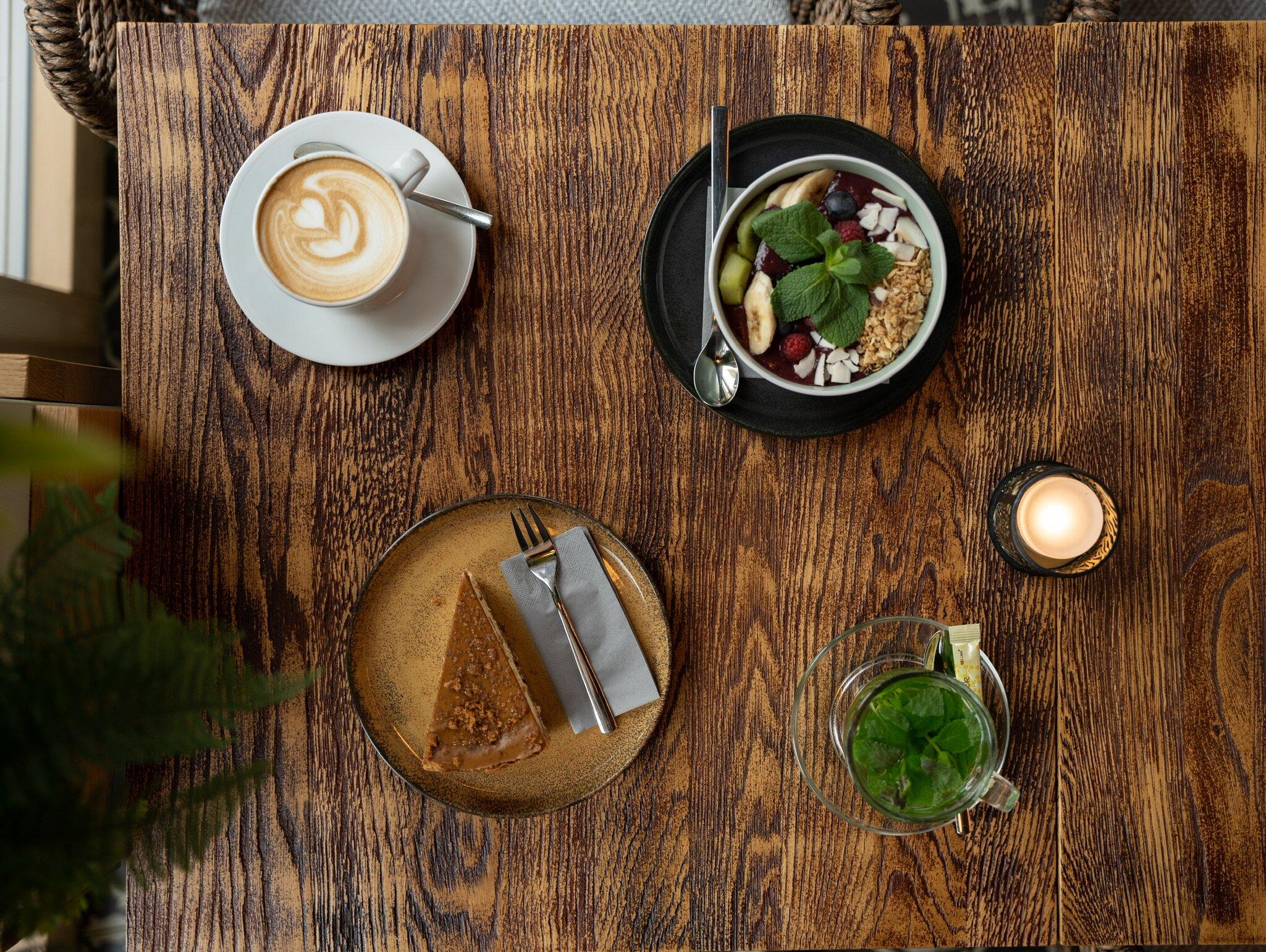 Kókkos | Café & Meze